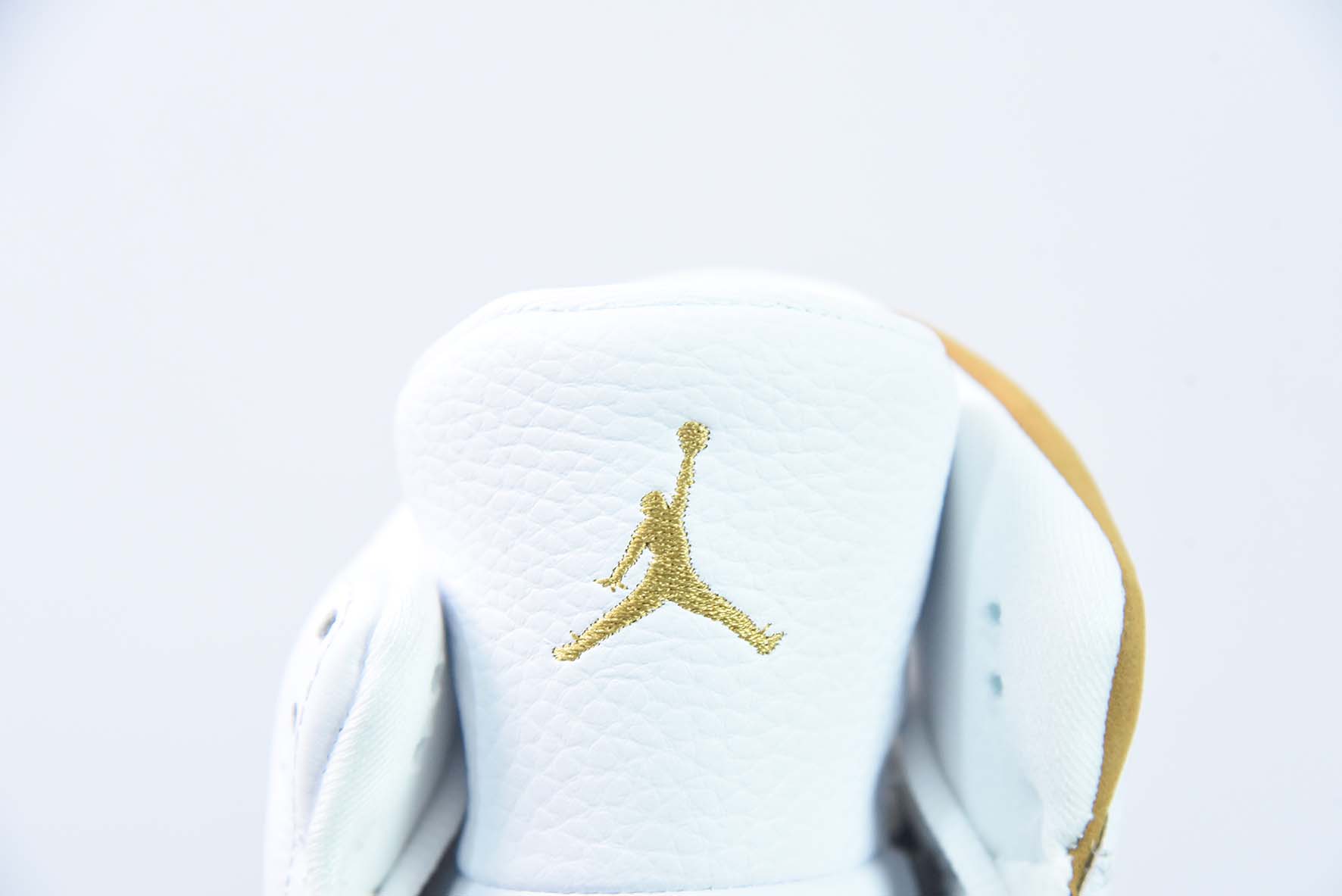 Air Jordan AJ13 Retro 小麦白棕运动鞋 货号：414571-171