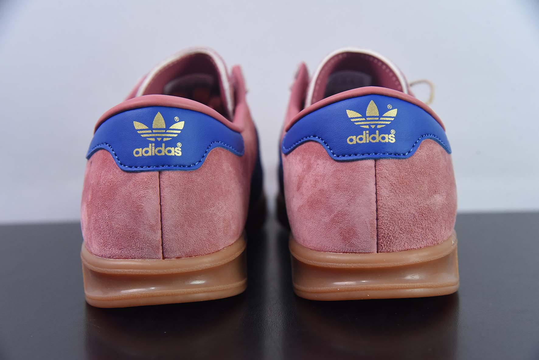 Adidas Originals Handball Spezial 绒面革 阿迪三叶草板鞋Hamburg 烫金 货号：H00446