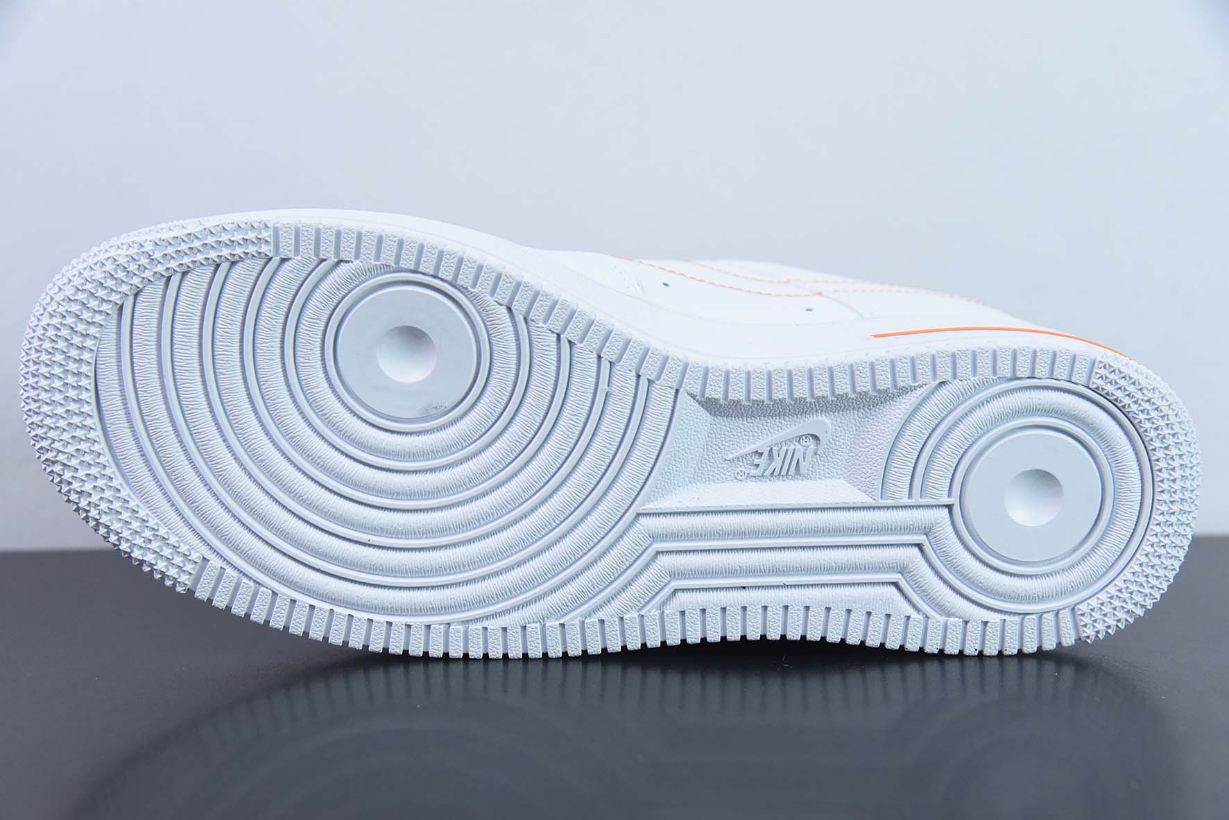 Nike Air Force 1 Low 07 怪奇物语空军一号低帮运动休闲板鞋 货号:CU9225 600