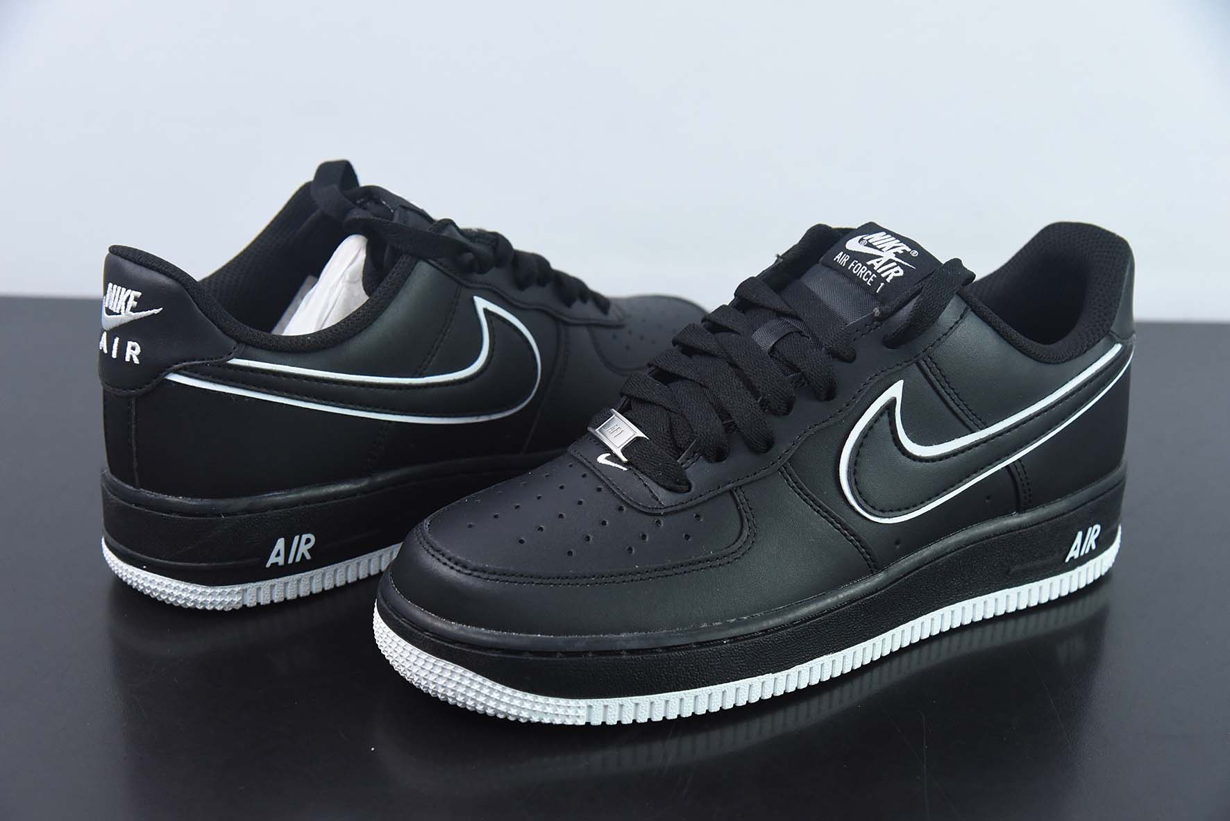 Nike Air Force 1 AF1 空军一号/低帮 黑白 货号：DV0788-002