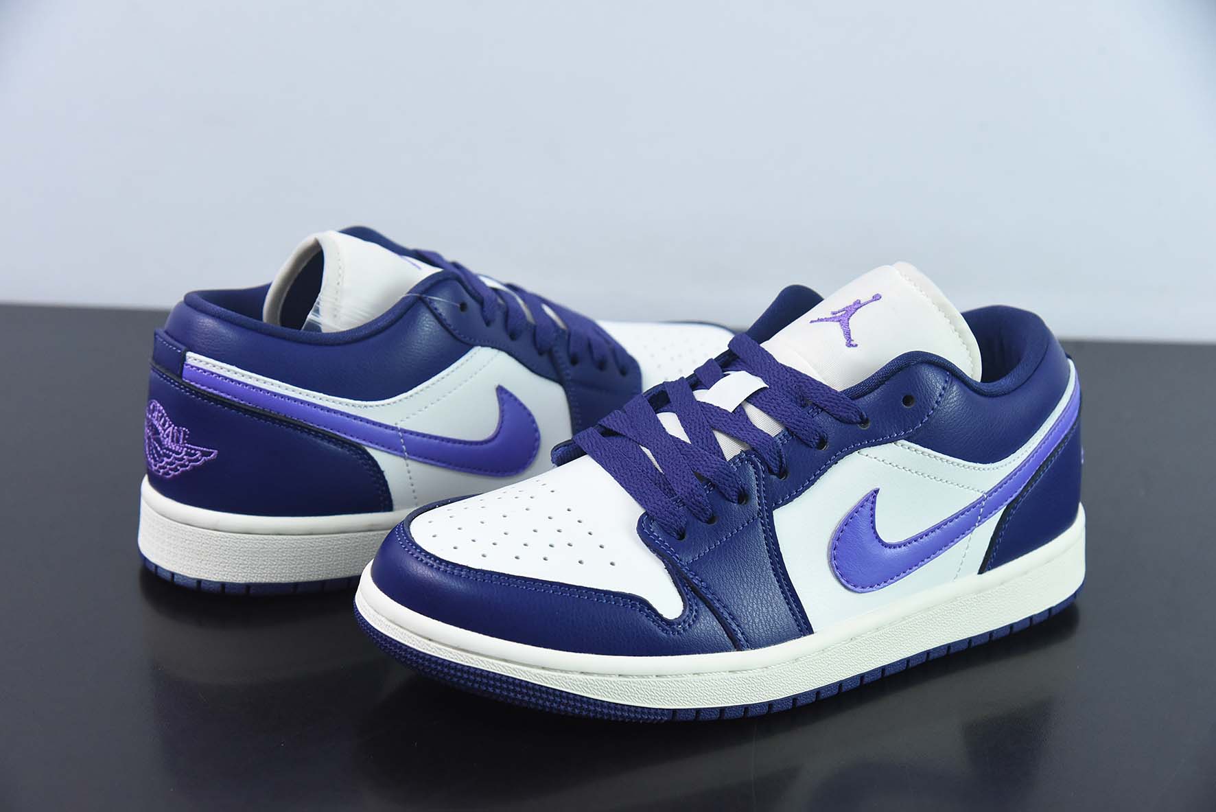 NK Air Jordan 1 Low”Sail Purple“AJ1乔丹一代低帮经典复古文化休闲运动篮球鞋“米白深紫”DC0774-502