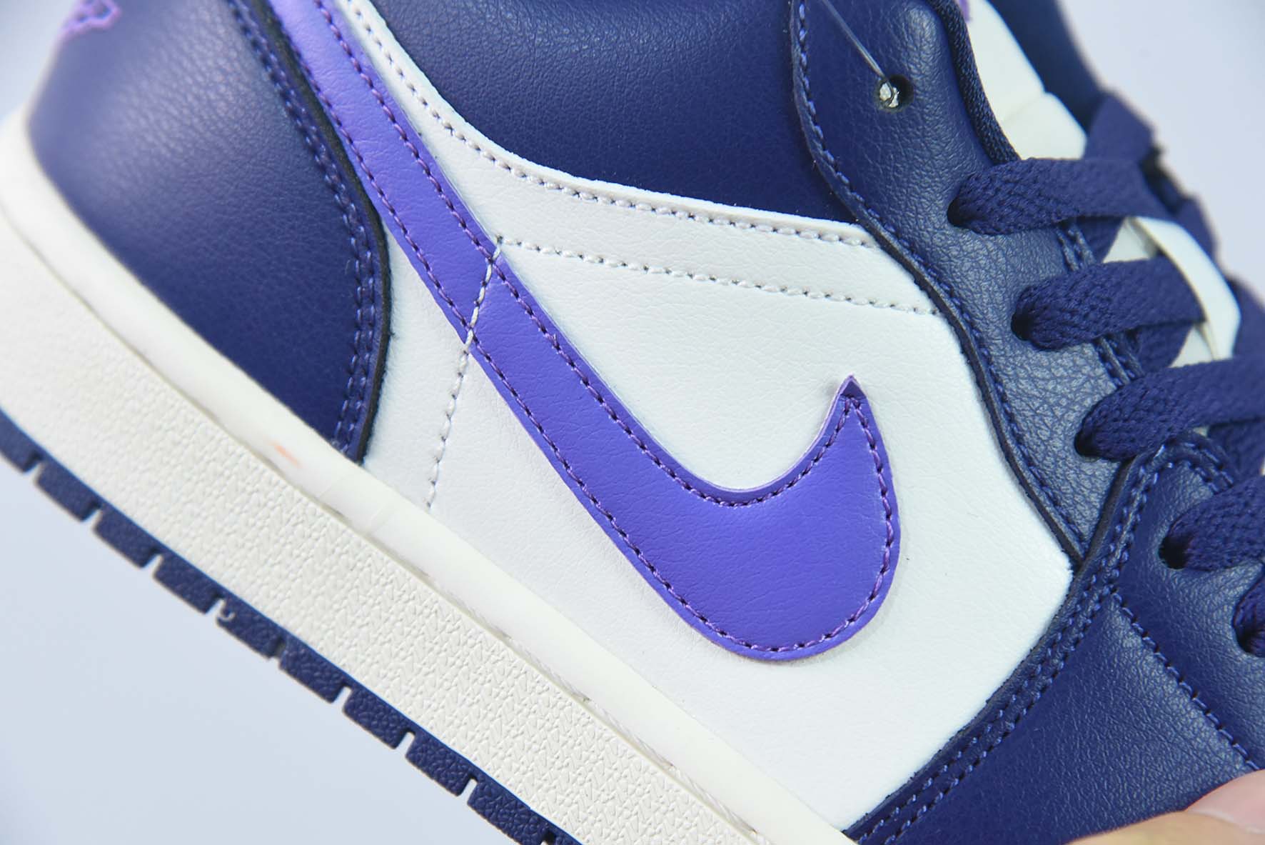 NK Air Jordan 1 Low”Sail Purple“AJ1乔丹一代低帮经典复古文化休闲运动篮球鞋“米白深紫”DC0774-502