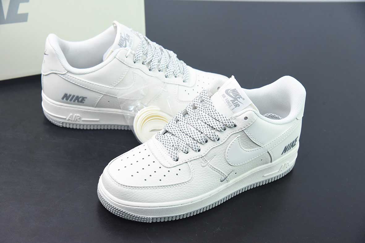 NIKE" 三勾系列 米色 空军一号低帮休闲板鞋 TV2306-255