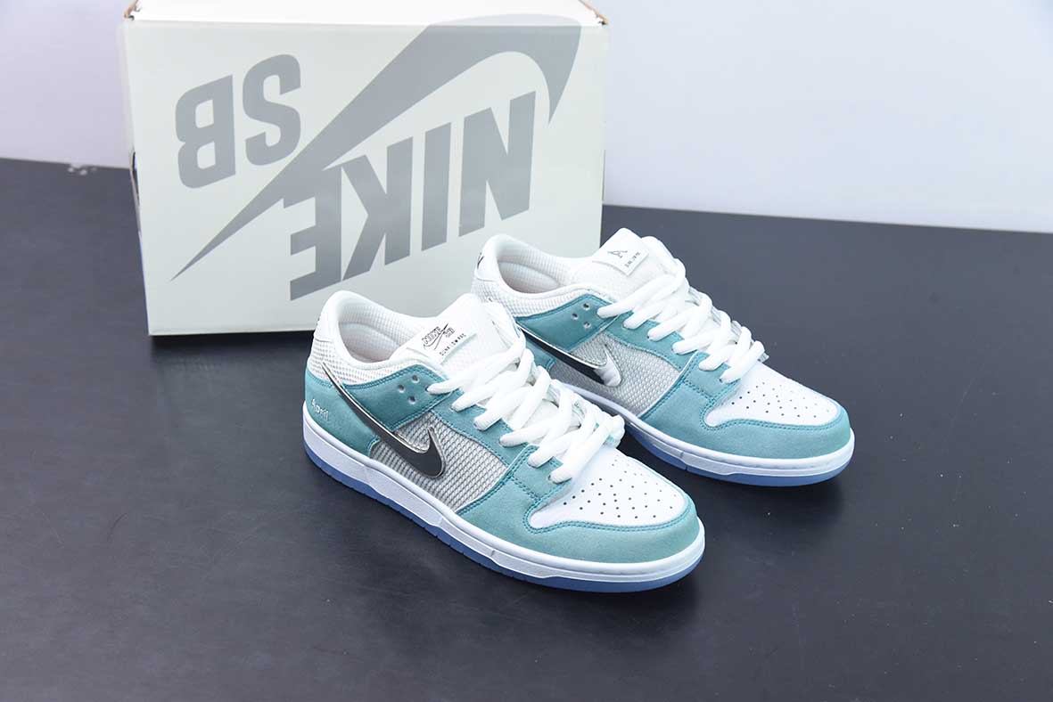 nk SB Dunk Low 白青液态勾男士低帮运动鞋 货号:FD2562 400