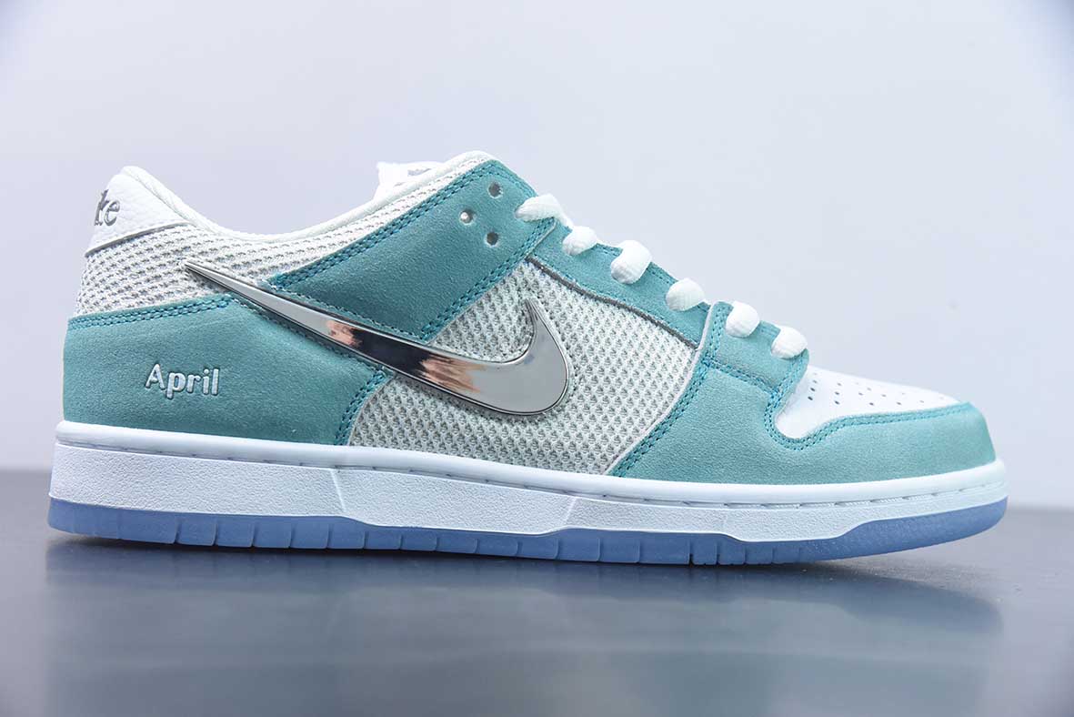 nk SB Dunk Low 白青液态勾男士低帮运动鞋 货号:FD2562 400