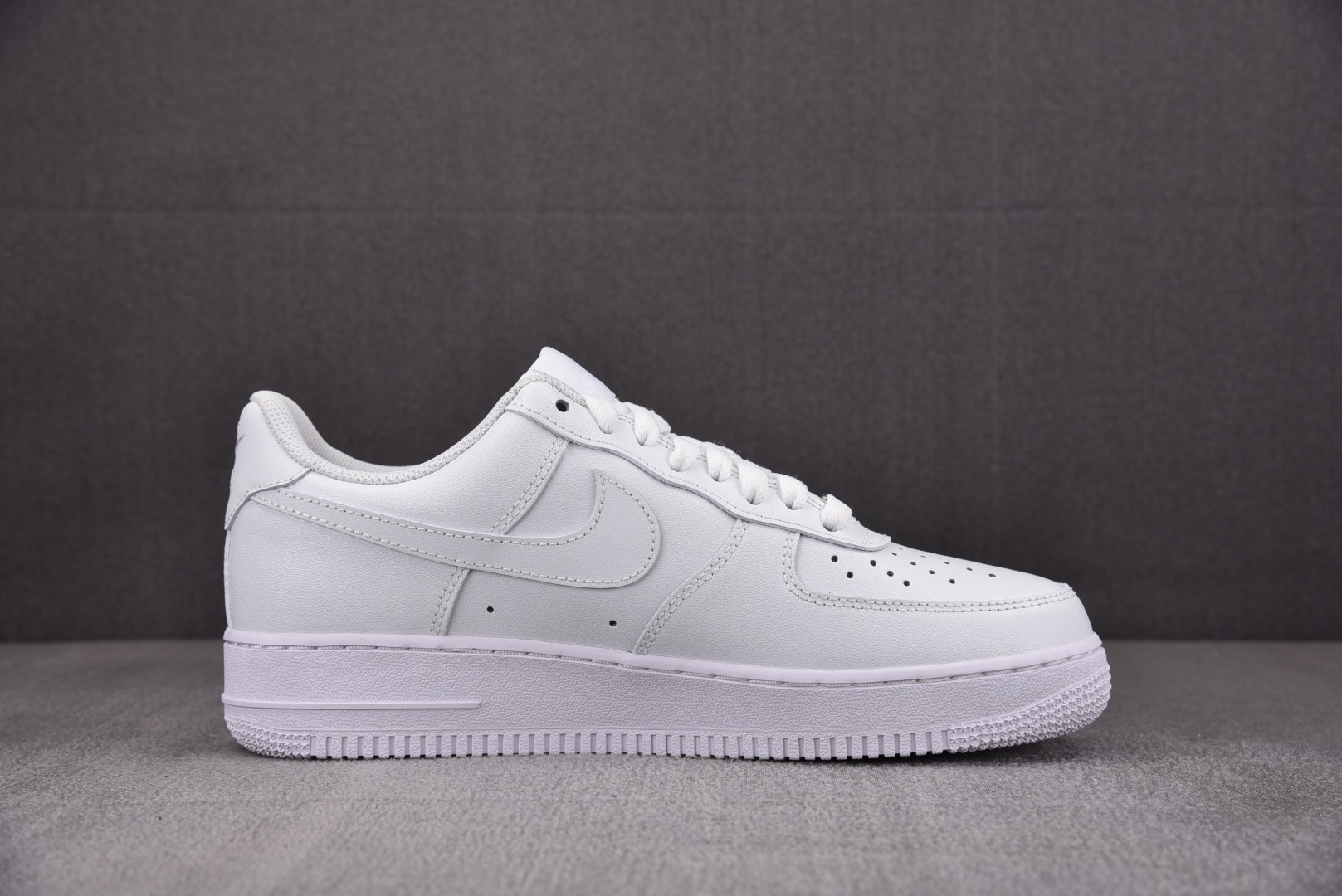 AF1纯白鞋码36-47.5总裁R版