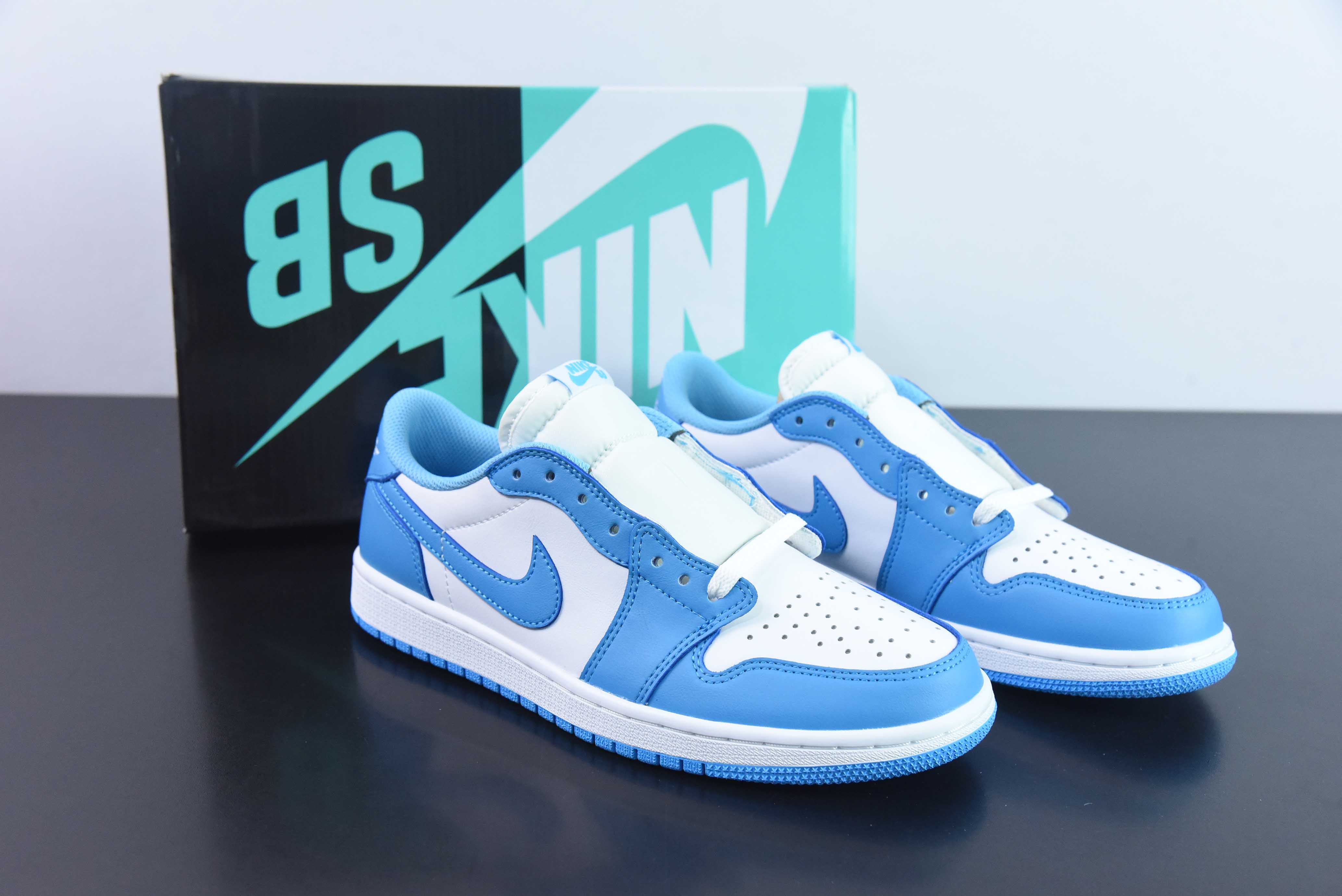 Air Jordan AJ1 Retro Low OG 低帮 北卡蓝 货号：J7891-401