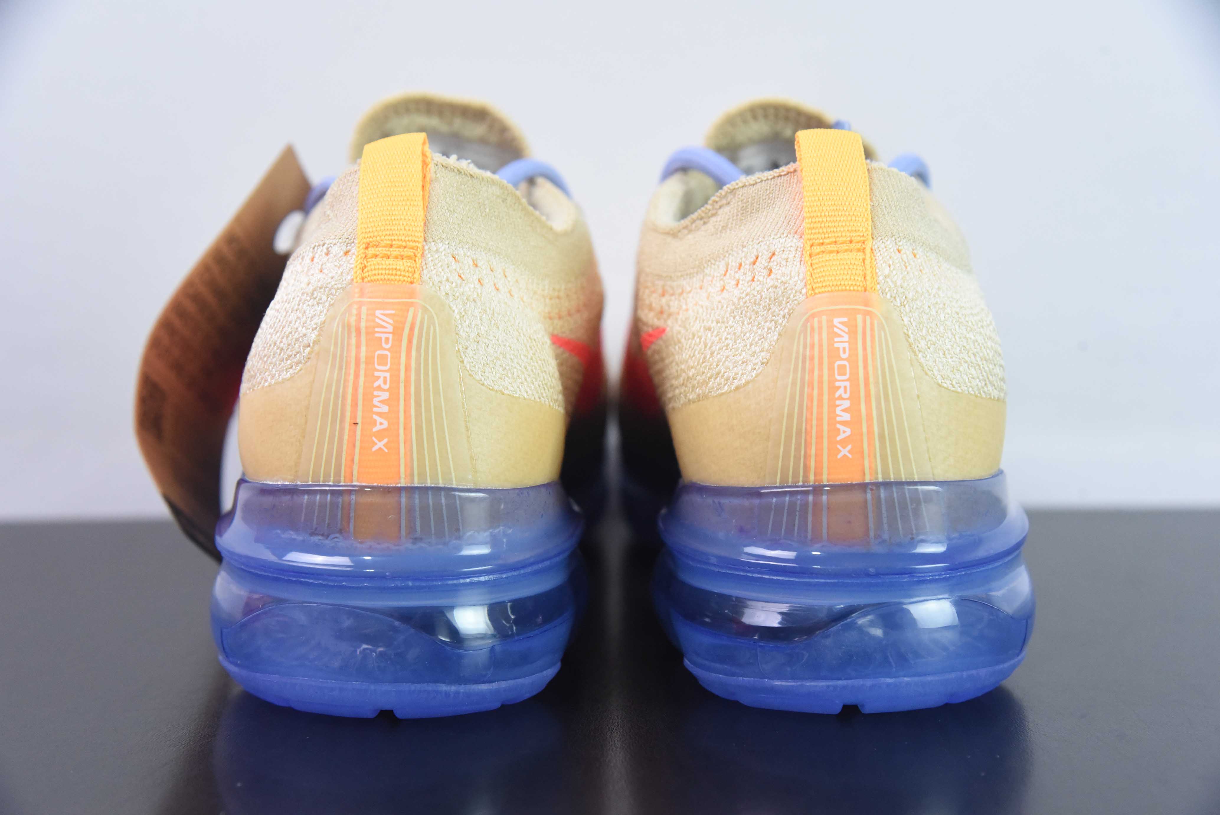 Nike Air Vapormax2023 FK 全掌长气垫 缓震跑步鞋“芝麻黄蓝紫红钩”货号:DV6840-200