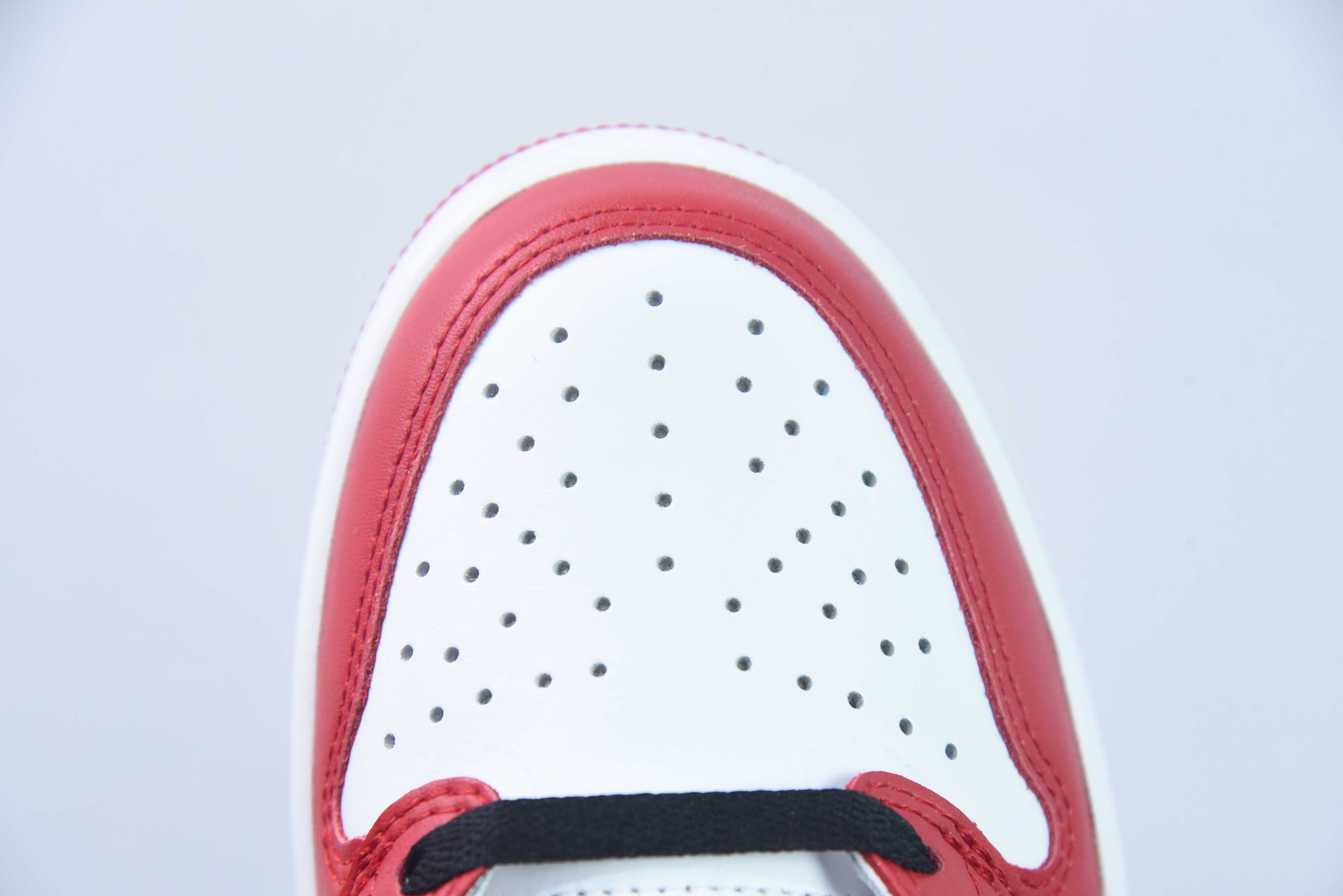 Nike Air Jordan 1 Low  乔丹一代低帮休闲板鞋 AJ1 低帮OG 货号：705329 600