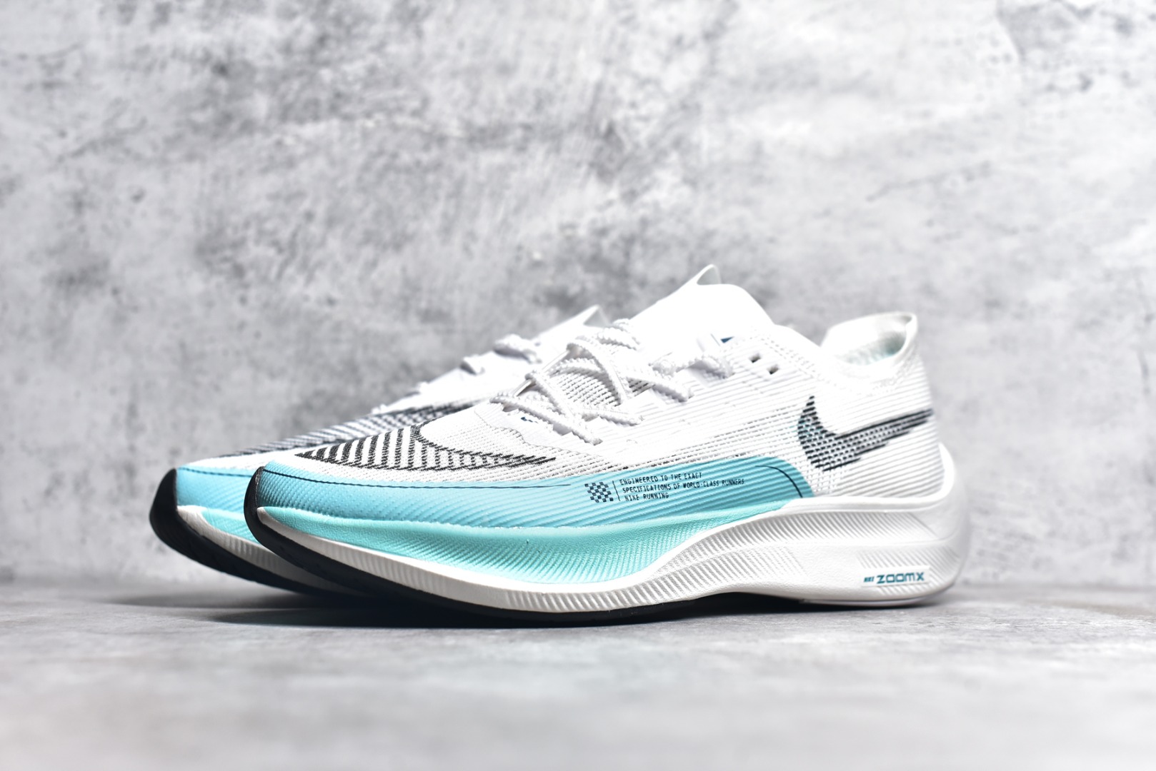 图片[2]-#秒杀 ️工厂清仓限时特价福利💥 NK ZoomX Vaporfly Next% 马拉松跑步鞋二代 鞋面使用了全新 Vaporweave 科技，这种类似蝉翼的材质相比 Flyknit 更加轻薄透气，非对称的鞋带系统和泡棉护垫的加入令舒适度更高，采用醒目的绿色作为主色调，鞋头辅以超大的 Swoosh 点缀，再配上流线型外观设计 尺码：36 36.5 37.5 38 38.5 39 40 40.5 41 42 42.5 43 44 45-选品中心