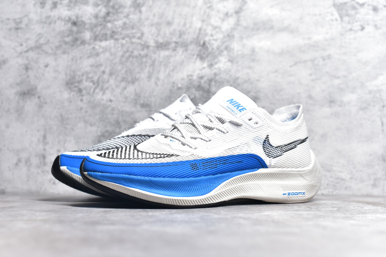 图片[2]-#秒杀 ️工厂清仓限时特价福利💥 NK ZoomX Vaporfly Next% 马拉松跑步鞋二代 鞋面使用了全新 Vaporweave 科技，这种类似蝉翼的材质相比 Flyknit 更加轻薄透气，非对称的鞋带系统和泡棉护垫的加入令舒适度更高，采用醒目的绿色作为主色调，鞋头辅以超大的 Swoosh 点缀，再配上流线型外观设计 尺码：36 36.5 37.5 38 38.5 39 40 40.5 41 42 42.5 43 44 45-选品中心