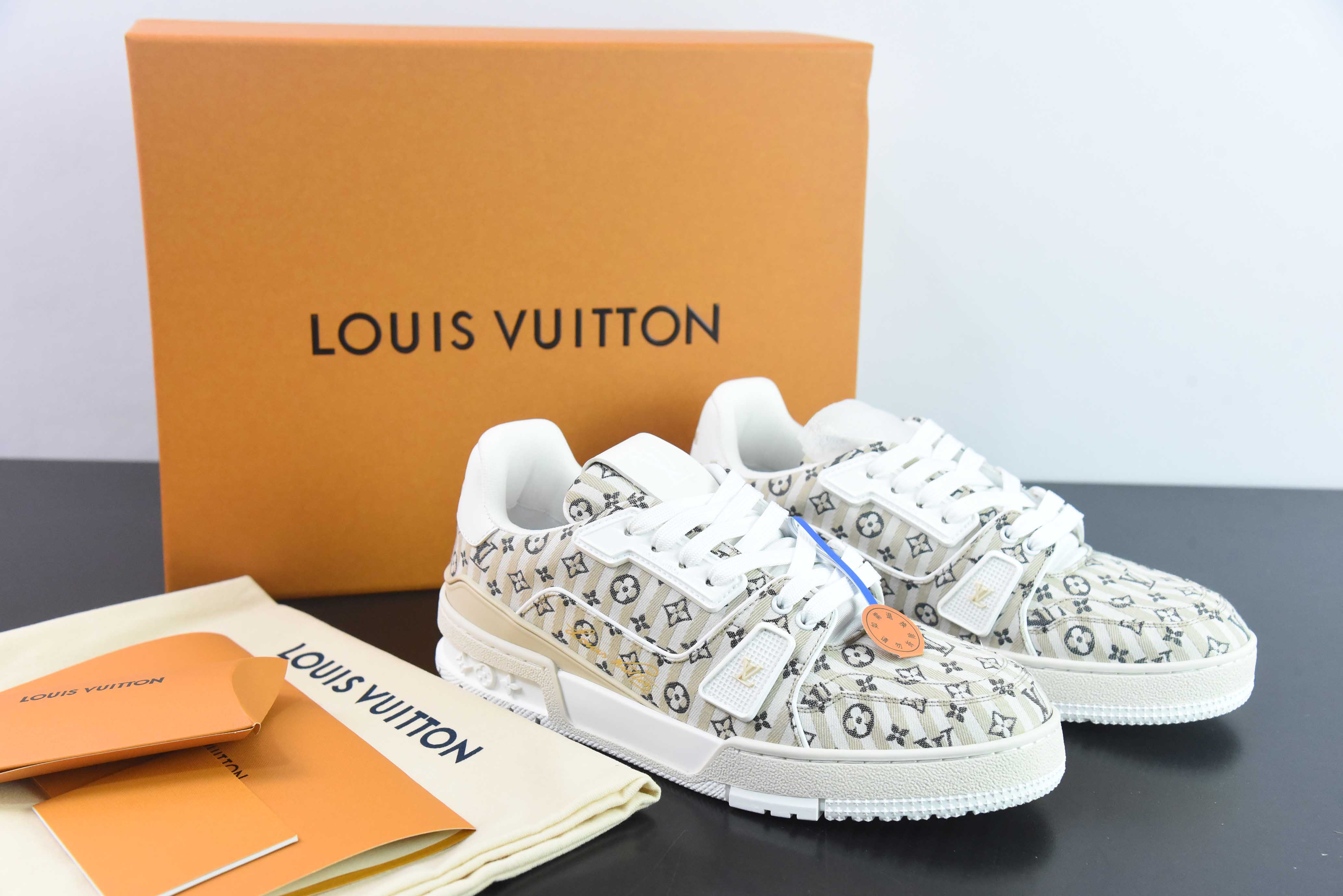 LV路易威登Louis Vuitton Trainer Sneaker Low 低帮复古休闲运动文化百搭篮球板鞋