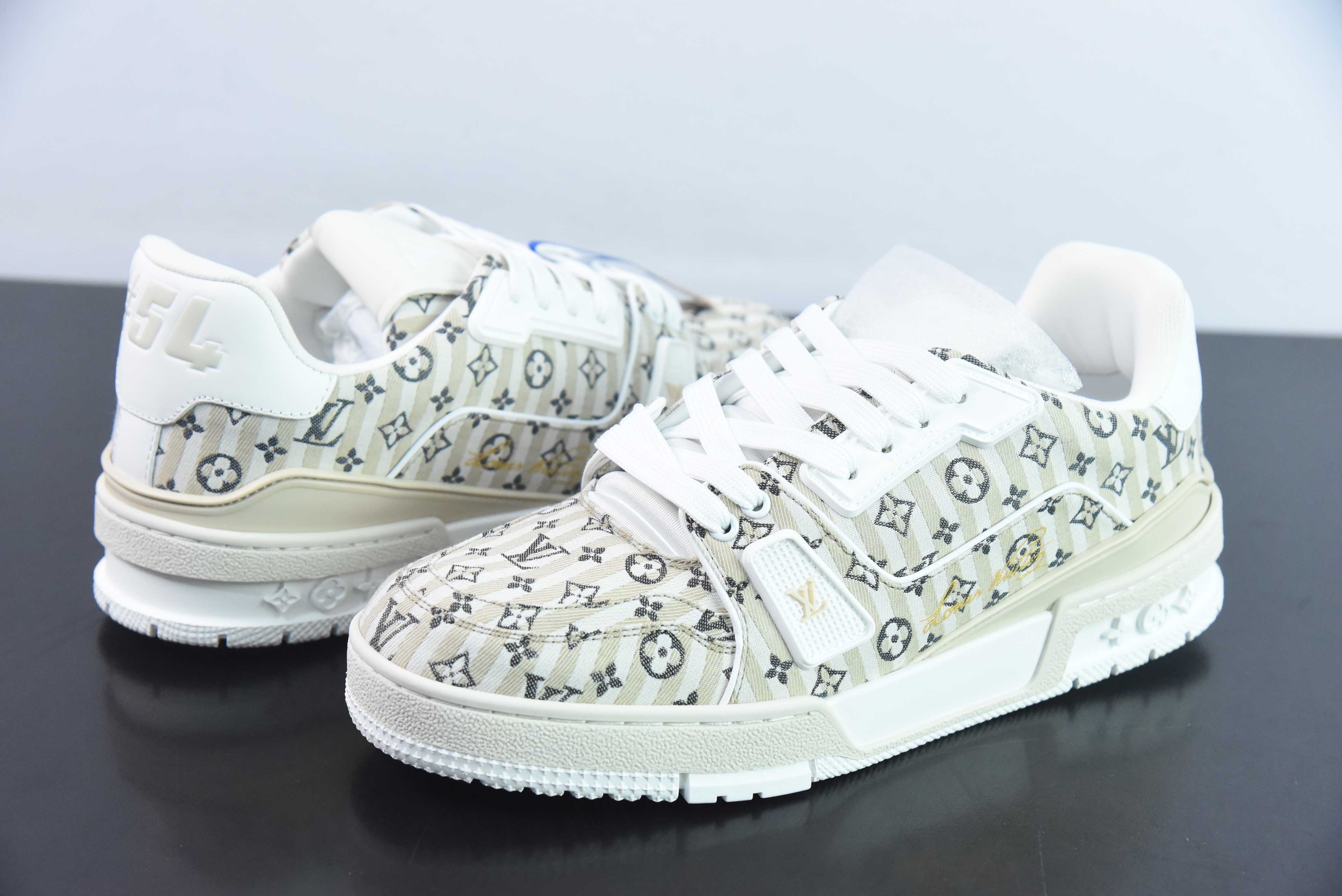 LV路易威登Louis Vuitton Trainer Sneaker Low 低帮复古休闲运动文化百搭篮球板鞋