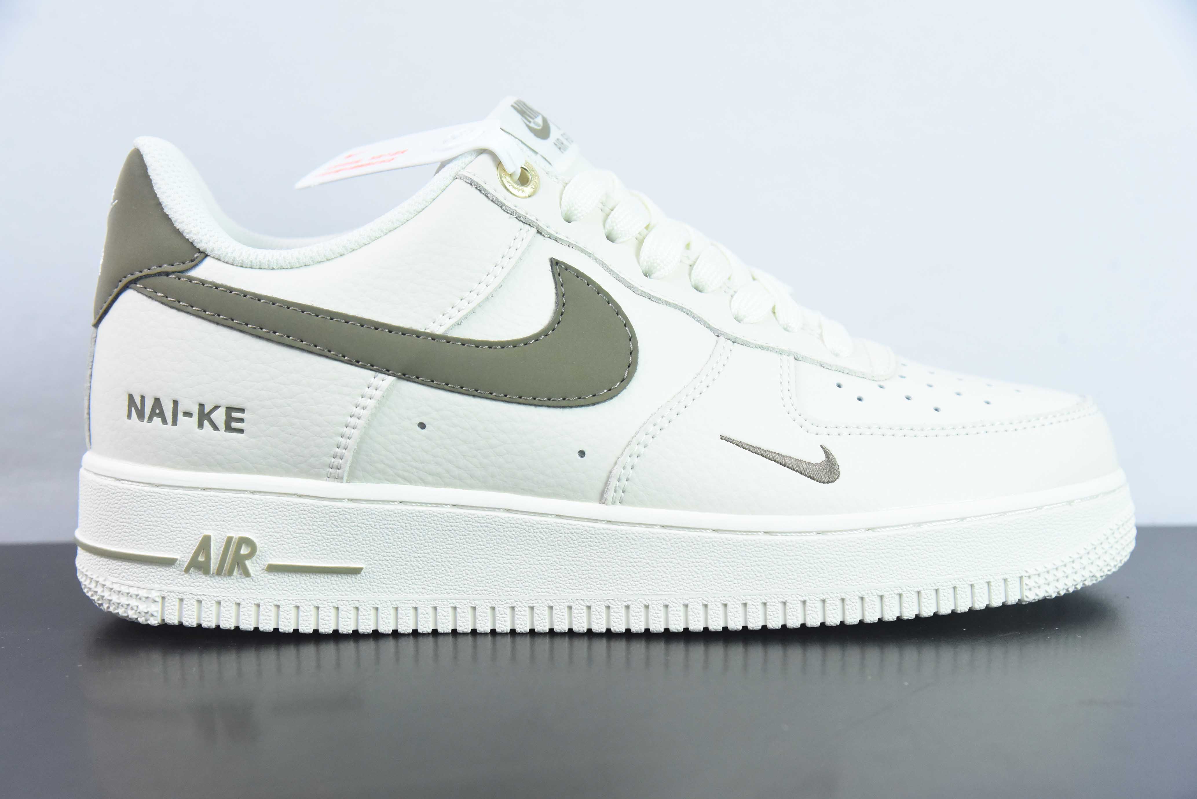 OAF79465832 NK Air Force 1 '07 Low "NAI-KE/Beige/Olive Green" zapatillas de skate casuales versátiles de caña baja clás…