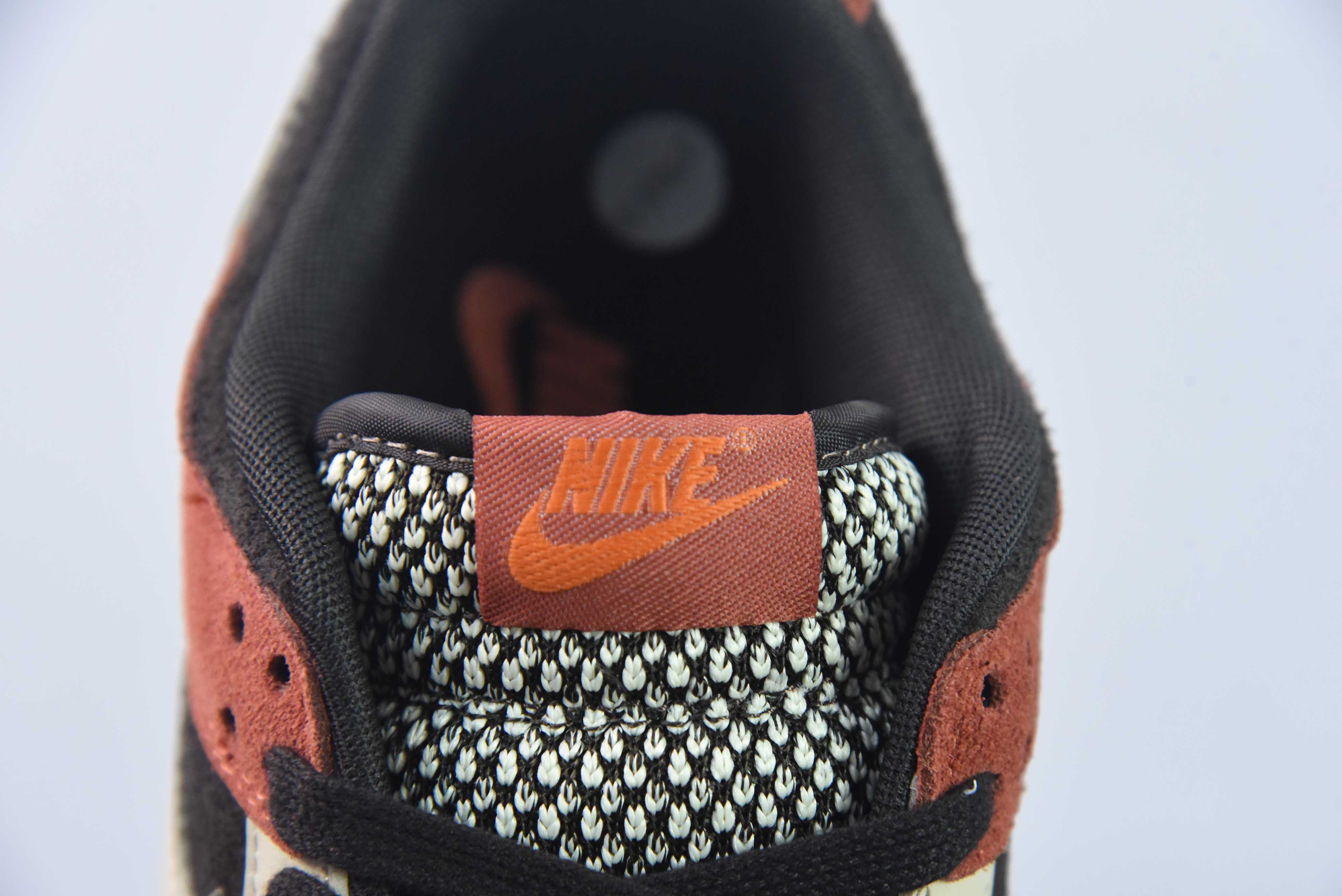 Nike Dunk Low "Red Panda"小熊猫 棕黑运动鞋 货号:FV0395 200