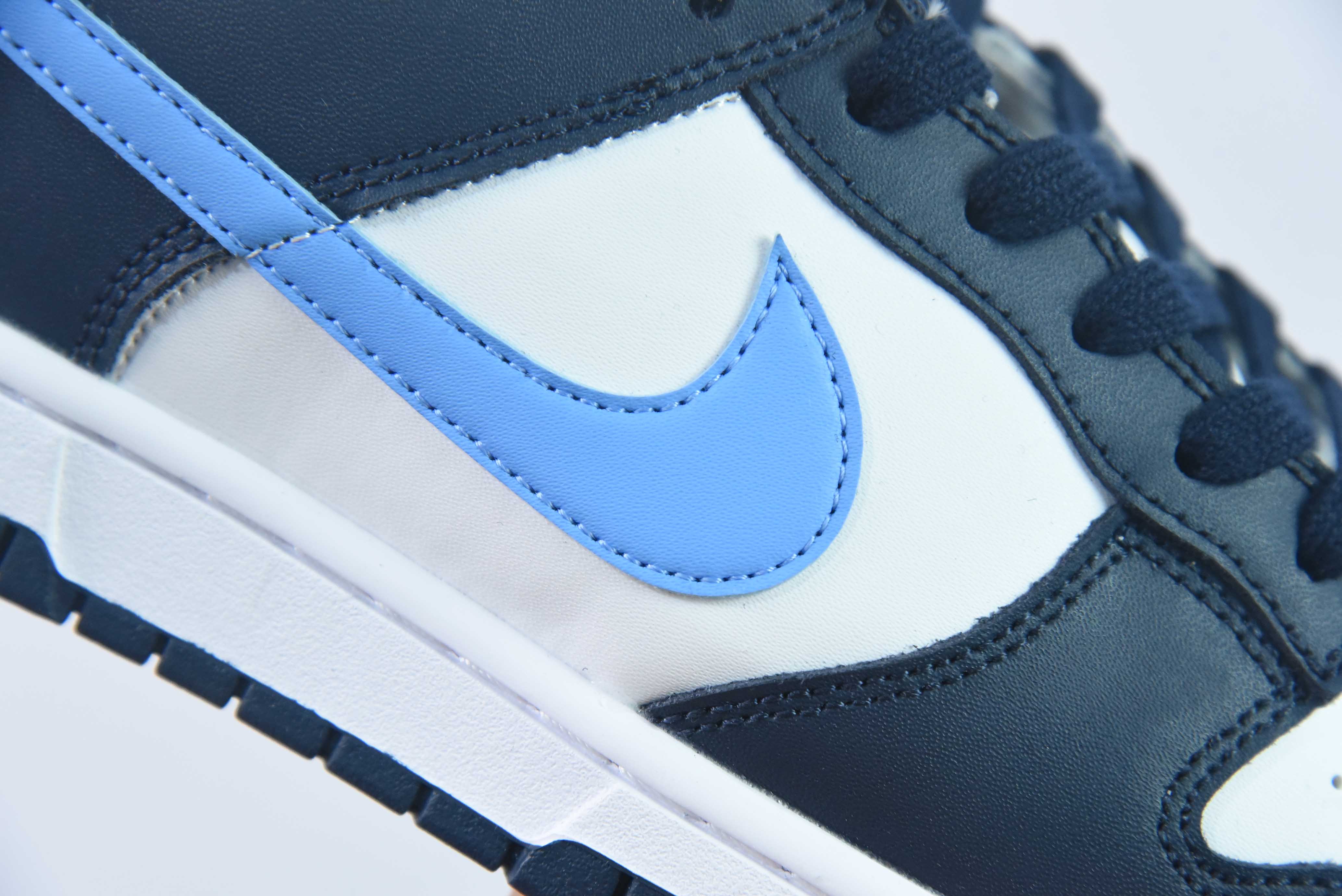 Nike SB Dunk Low “Habibi” 黑白蓝 扣篮系列复古低帮休闲运动滑板板鞋。货号:FN7800-400