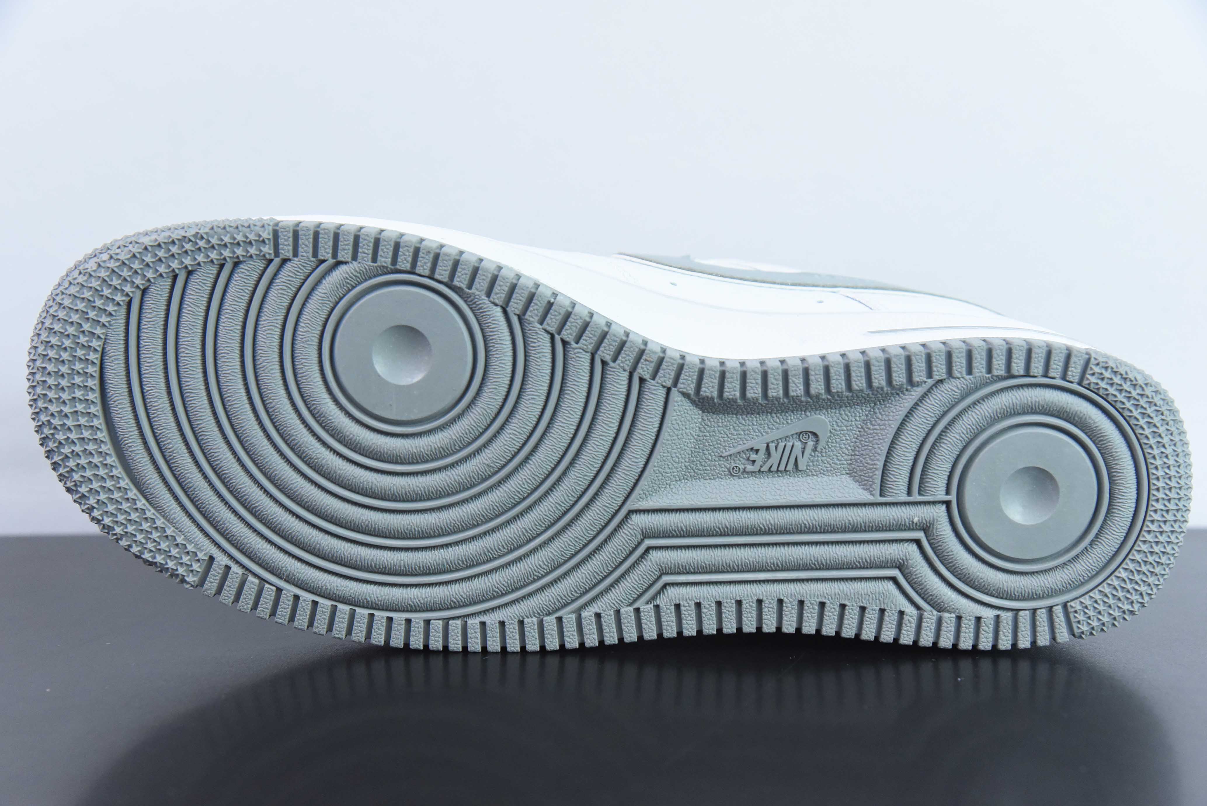 NK Air Force 1 Low 空军一号低帮百搭休闲运动板鞋 斯图西联名灰 货号:官方货号:CW2288 111