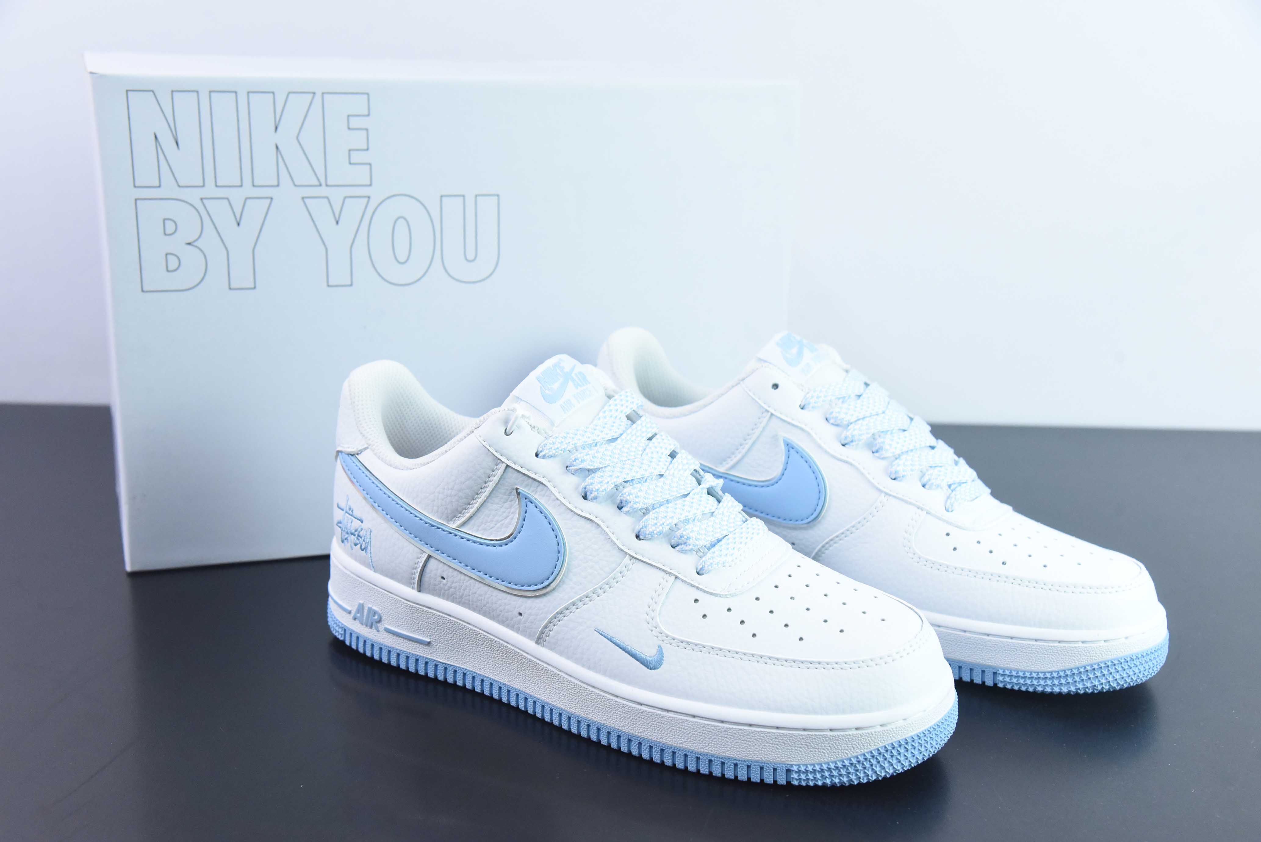 NK Air Force 1 Low 空军一号低帮百搭休闲运动板鞋 斯图西联名蓝 货号:官方货号:CW2288 111