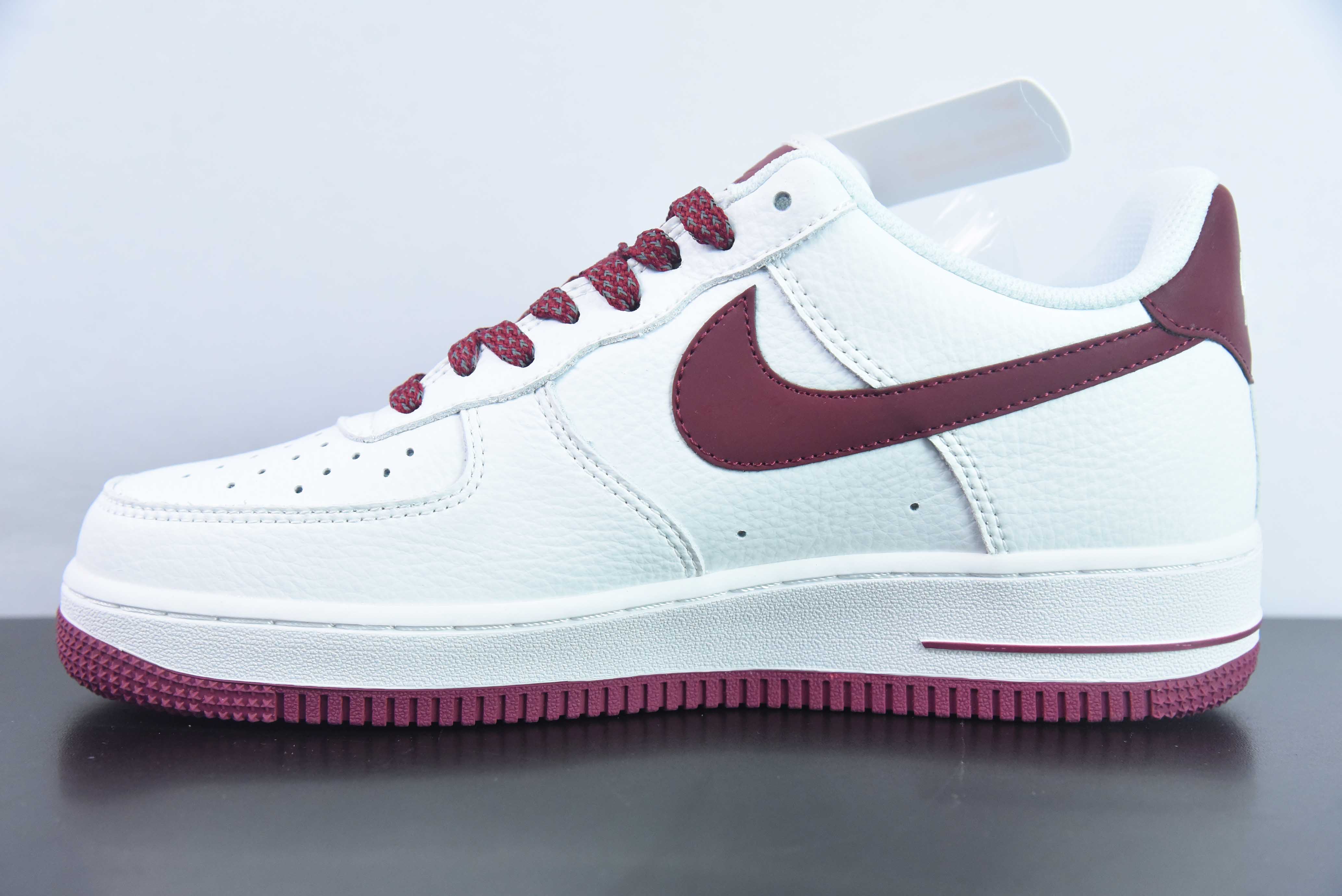 Nike Air Force 1 AF1 空军一号/低帮 白红 酒红 签名印花 货号:LO1718-059