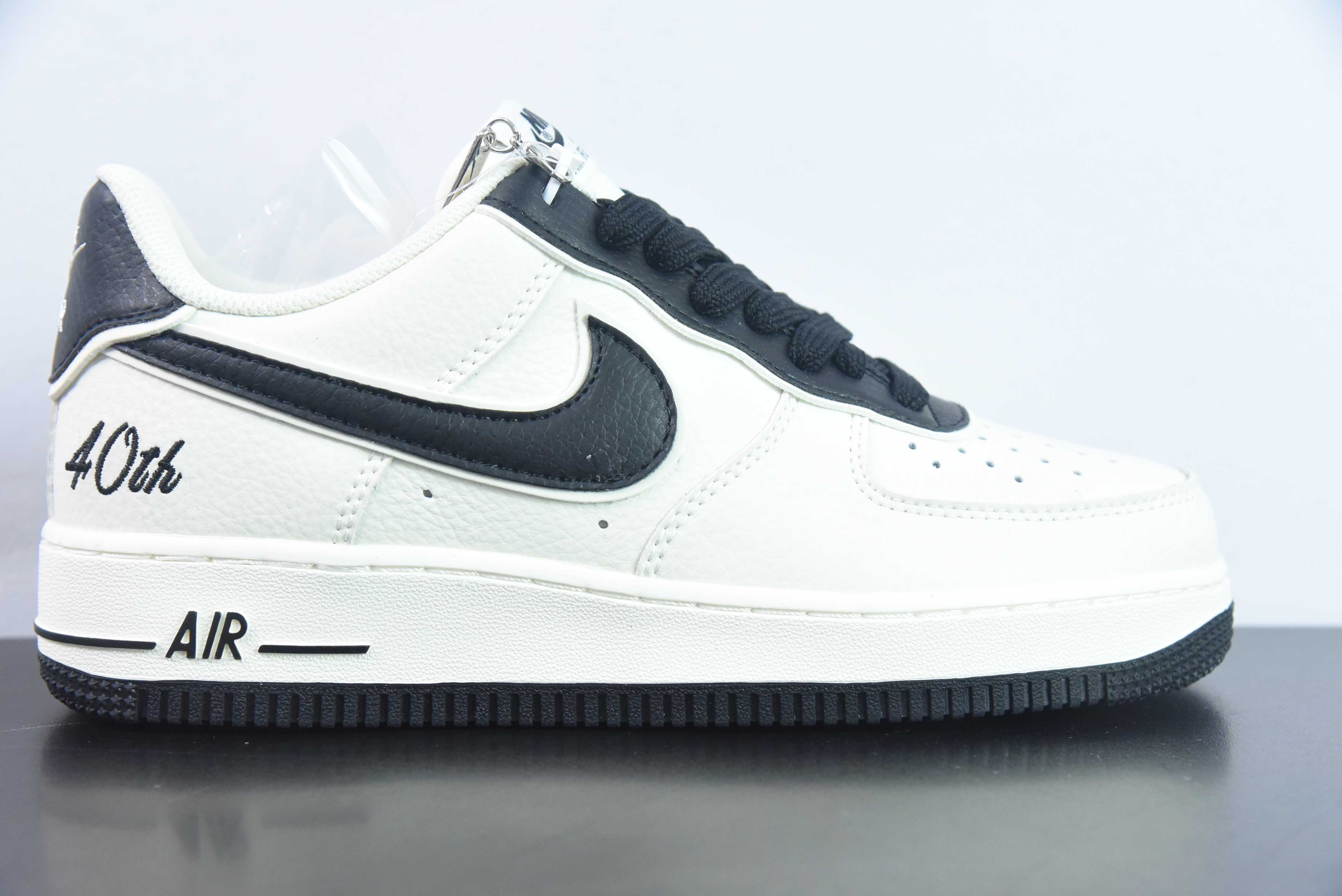VAL41447840 Nike Air Force 1’07 Low"Beige/Black/Silver"空军一号经典低帮百搭休闲运动板鞋“皮革米白黑银叠钩”货号：JF1983-552 尺码：36-45