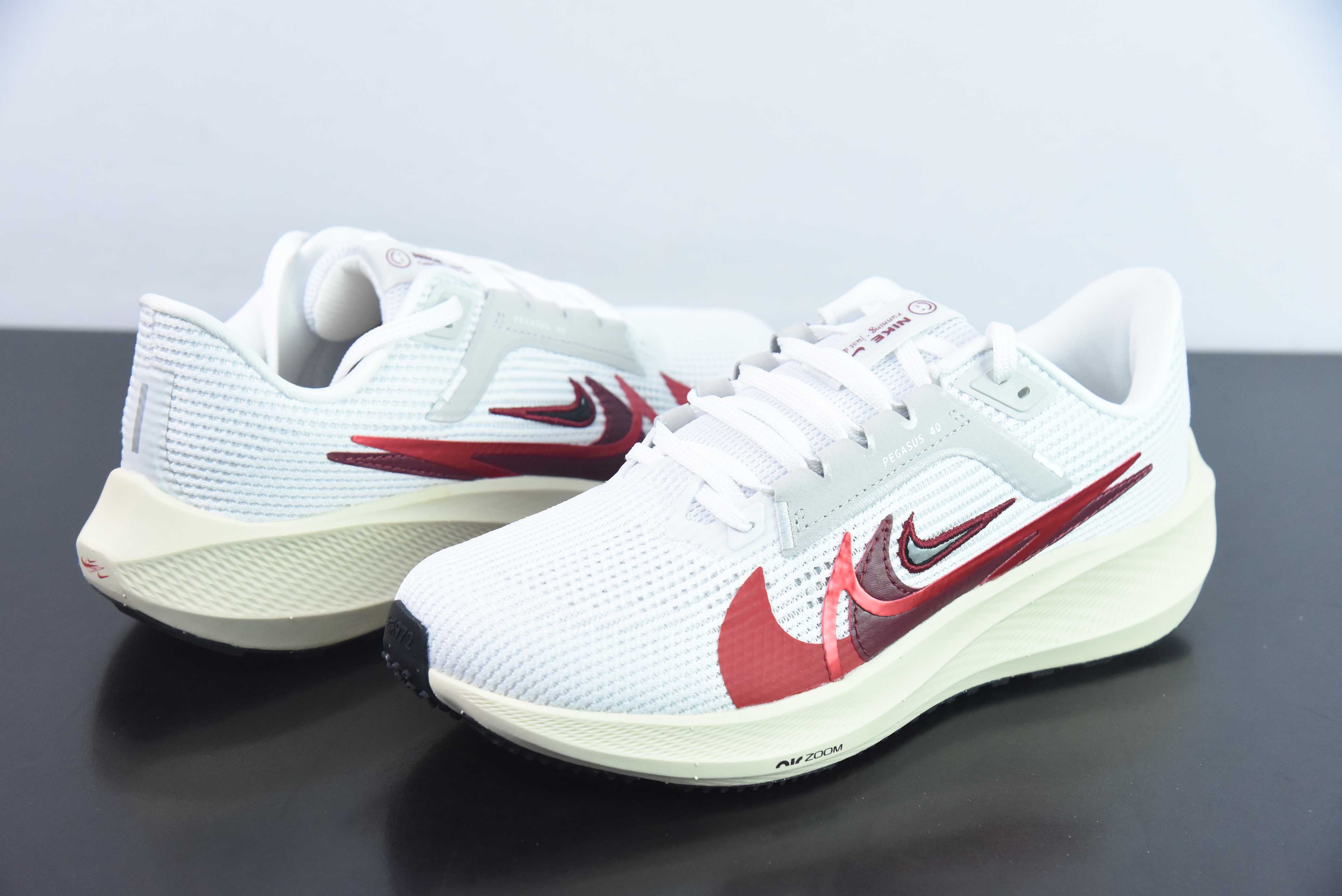 NK Air Zoom Pegasus 40 透气缓震跑步鞋 货号：FB7703-100