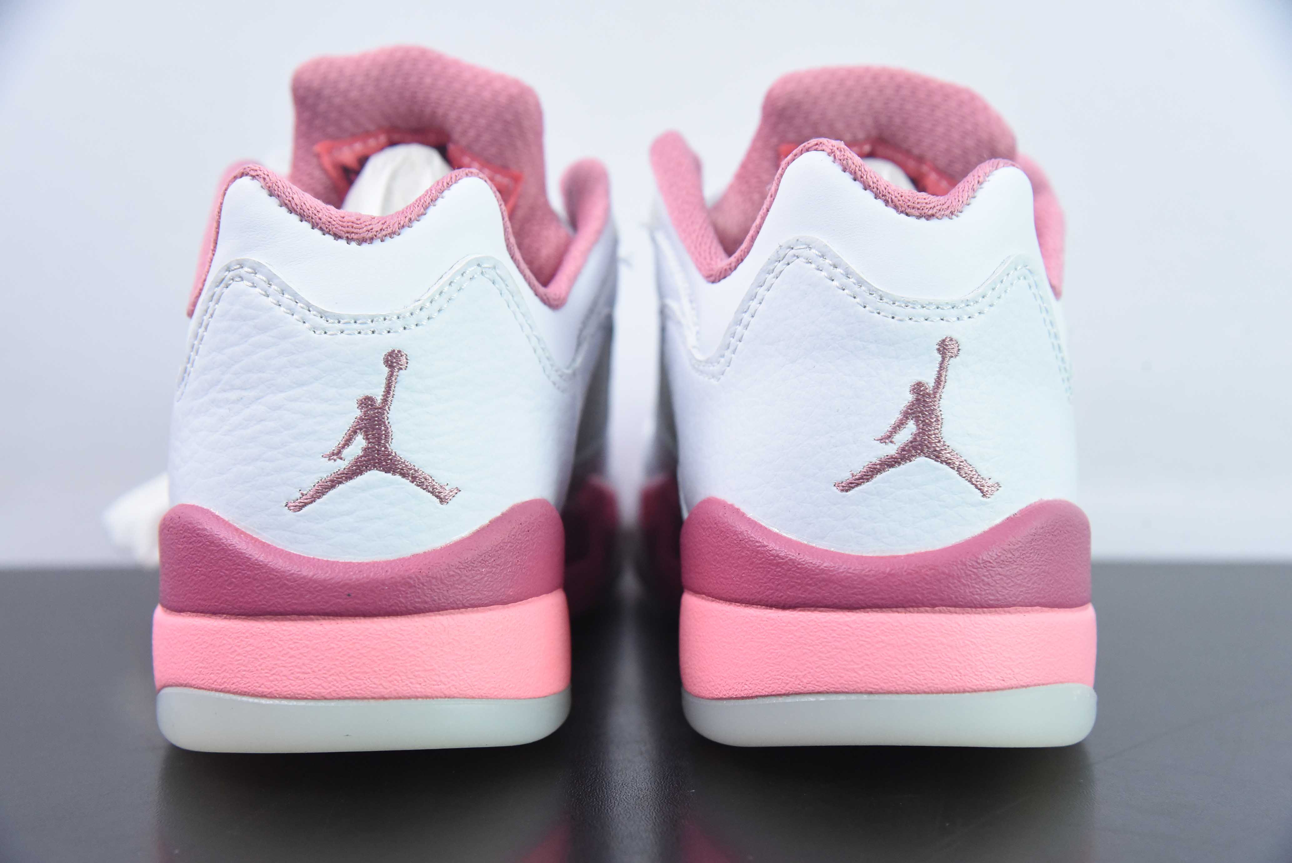 Air Jordan 5 Crafted For Her 白粉 货号:DX4390-116 aj5白粉低帮