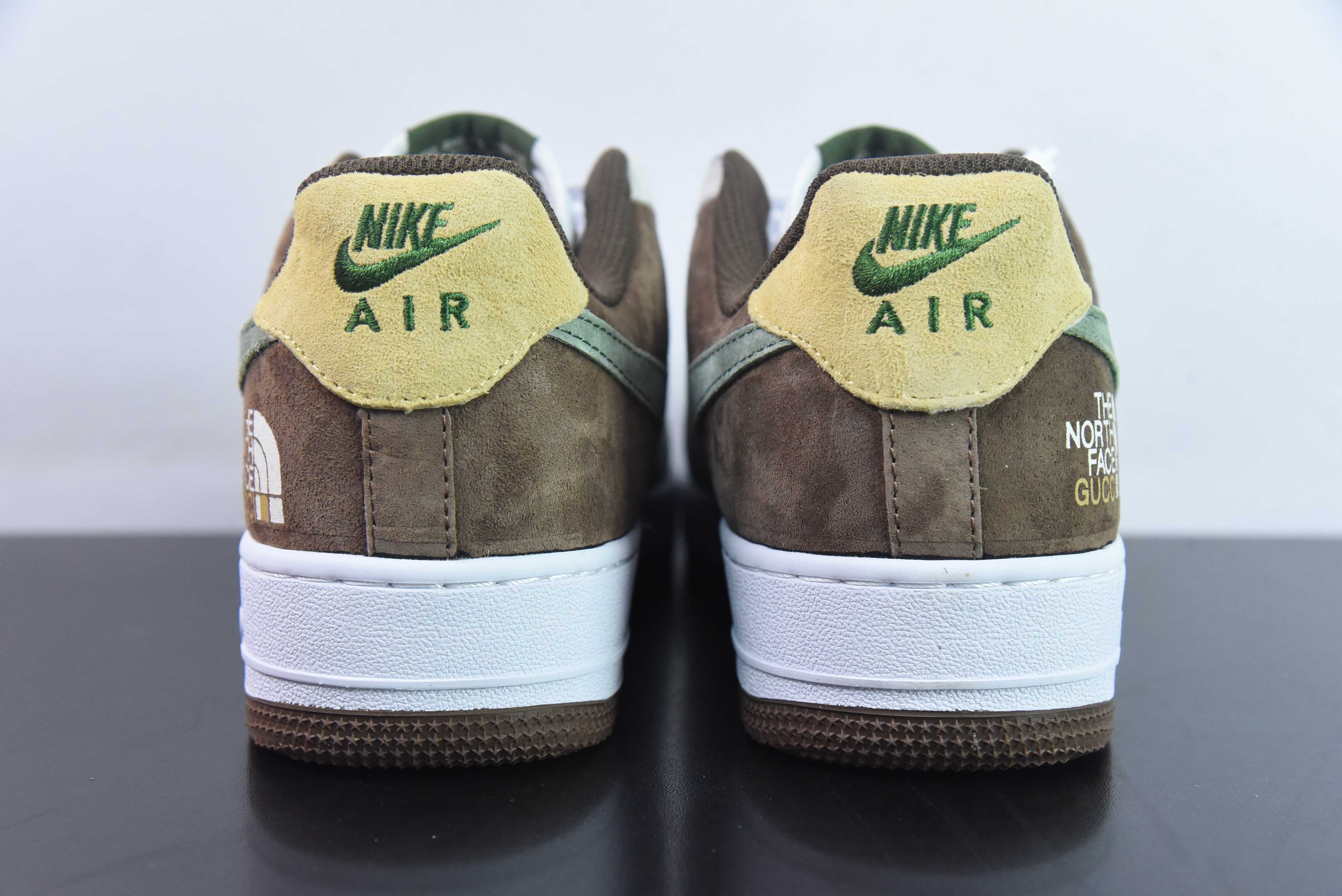 Nike Air Force 1 Low 07 x The North Face 拼接北面 货号:BS9055-811