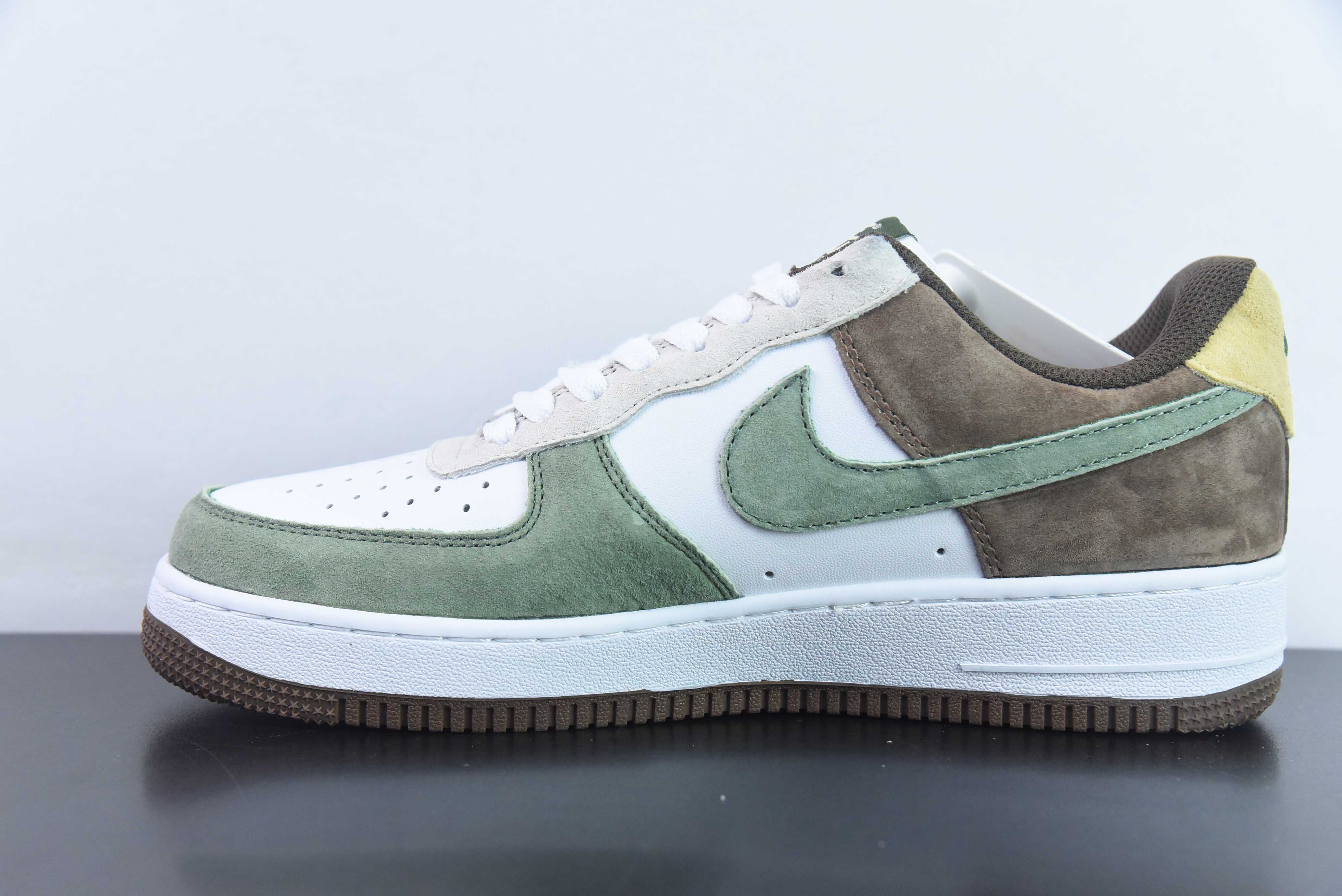 Nike Air Force 1 Low 07 x The North Face 拼接北面 货号:BS9055-811