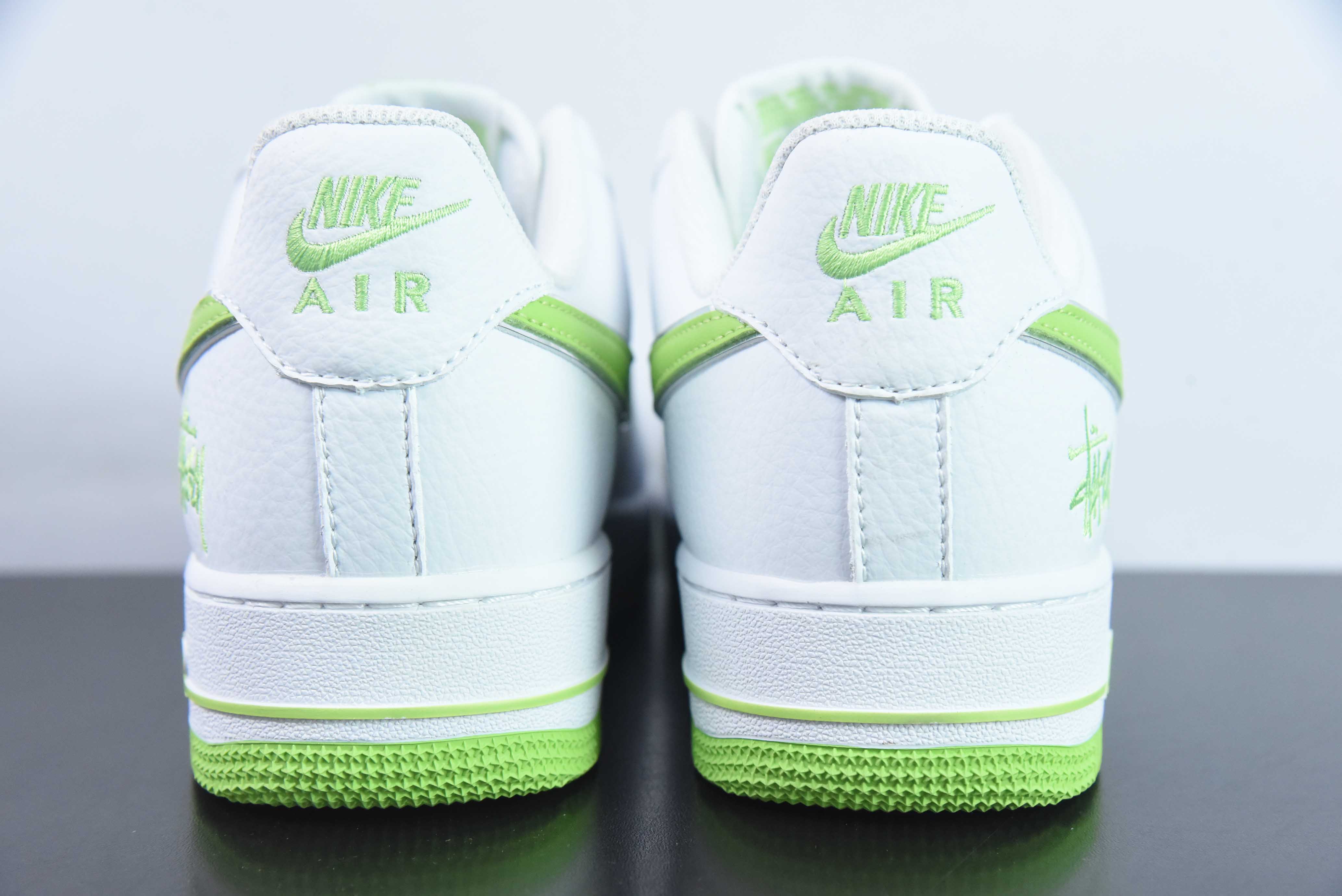Nike Air Force 1´07 Low"White/Apple Green"空军一号“白苹果绿斯图西刺绣小钩”CW2288-111