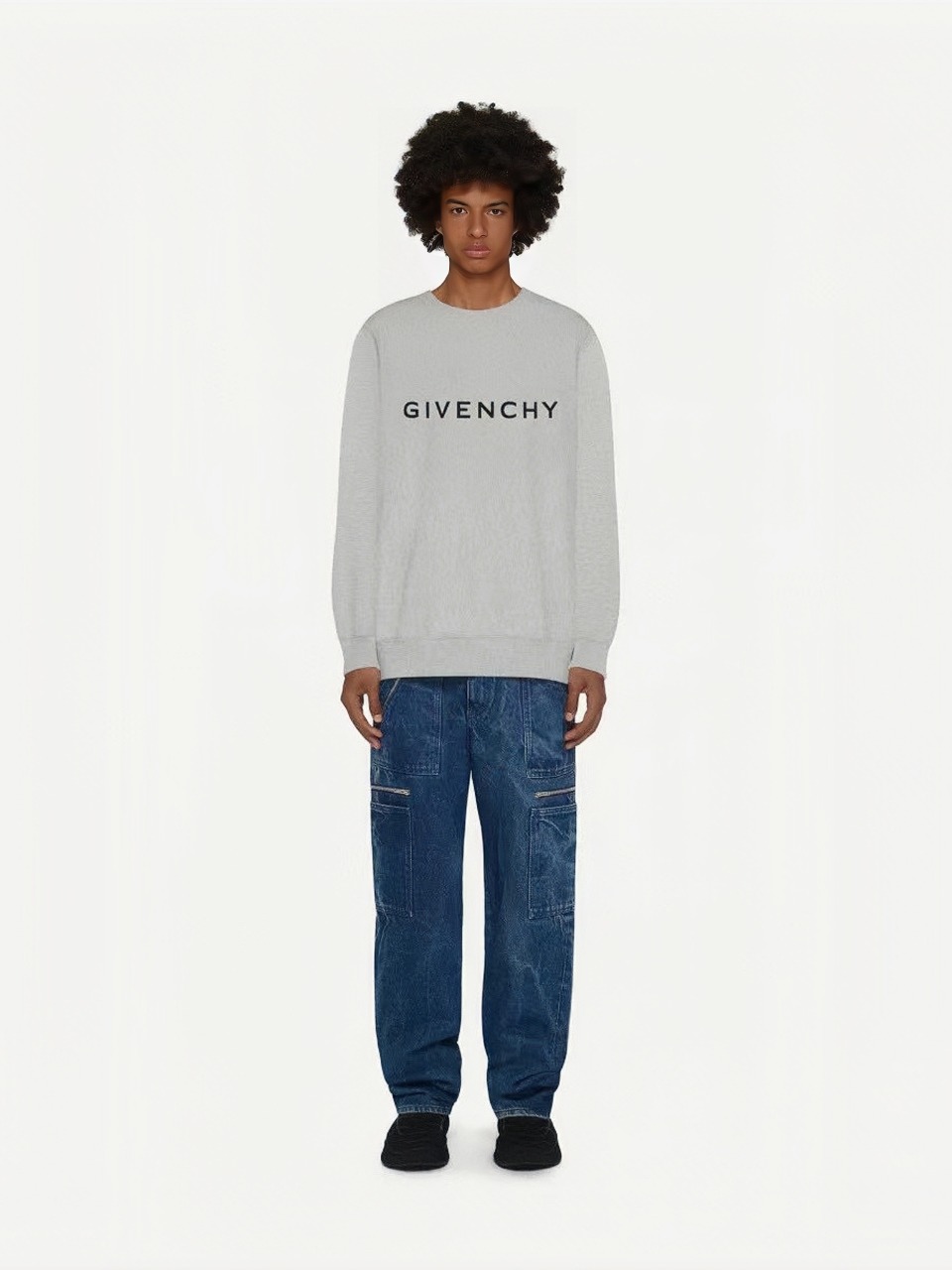 Upper body collection picture GivenchyGivenchy 23Fw GVC Letter Printed Crewnec