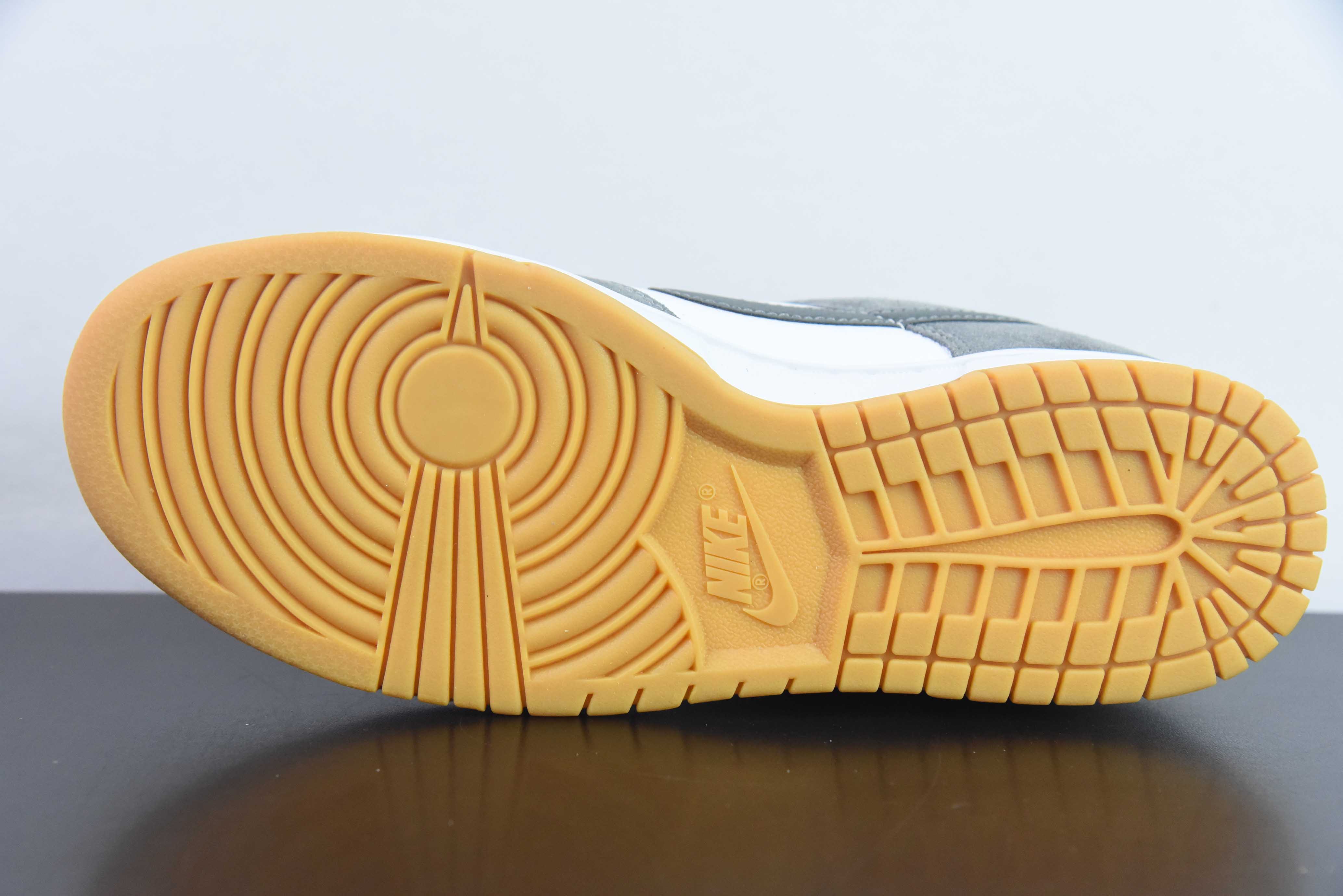 Nike Dunk Low "Grey Gum"灰白生胶low运动鞋FV0389-100