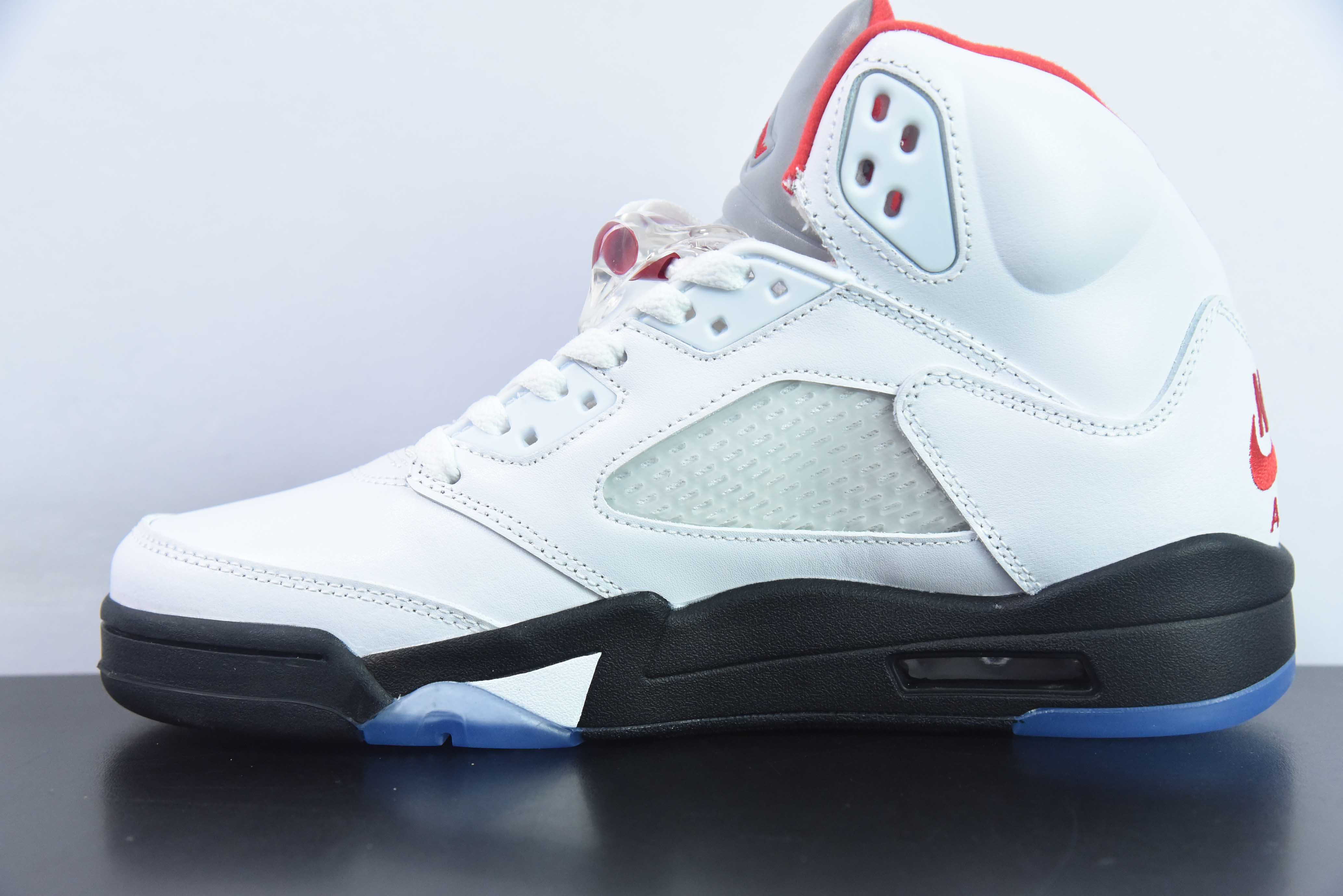 Air Jordan 5 Retro 乔5 高帮 流川枫 AJ5 货号： DA1911-102