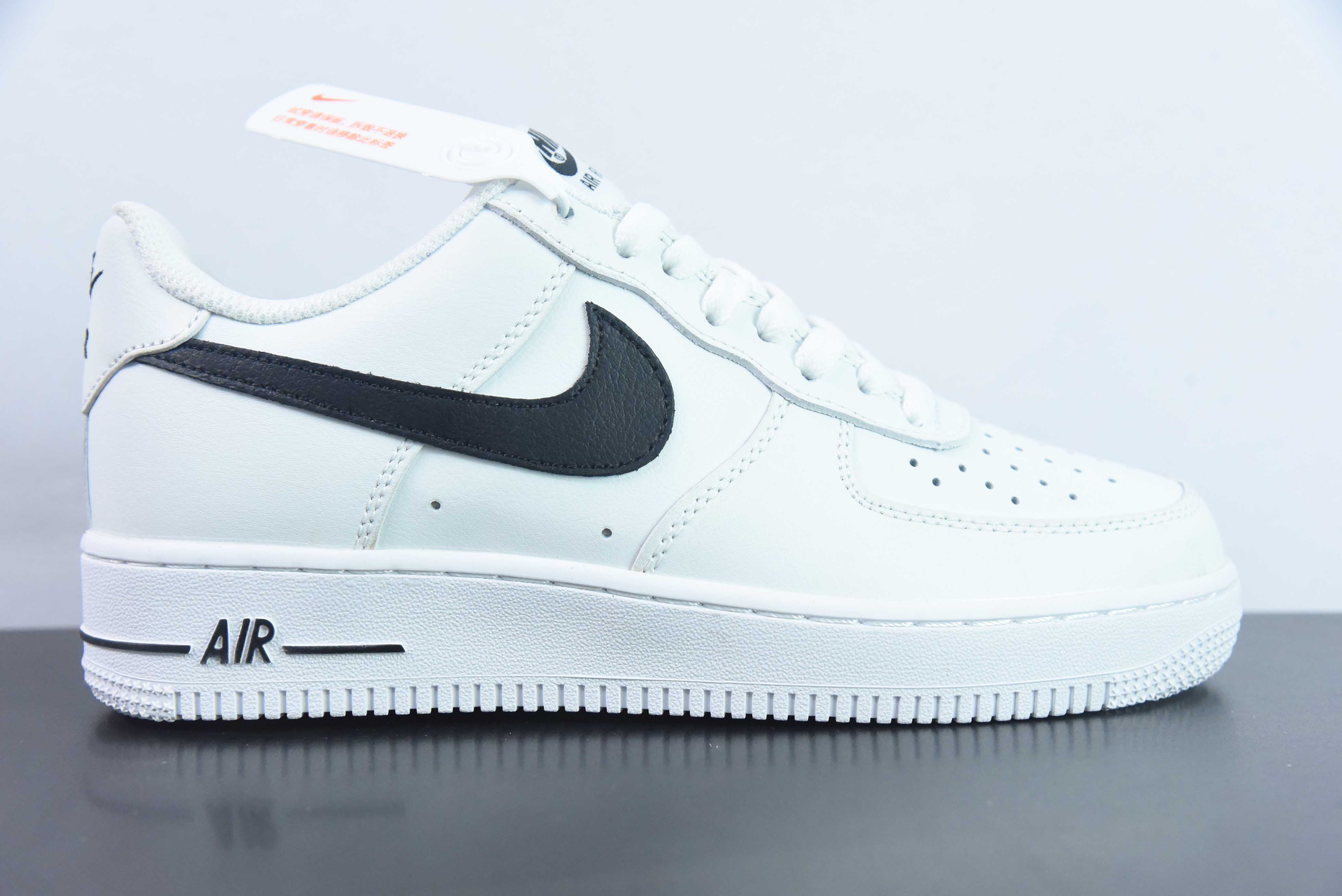 ESSG48332426 Nike Air Force 1 Low 空军一号低帮百搭休闲运动板鞋 白黑 货号：CJ0952-100 尺码:36-45