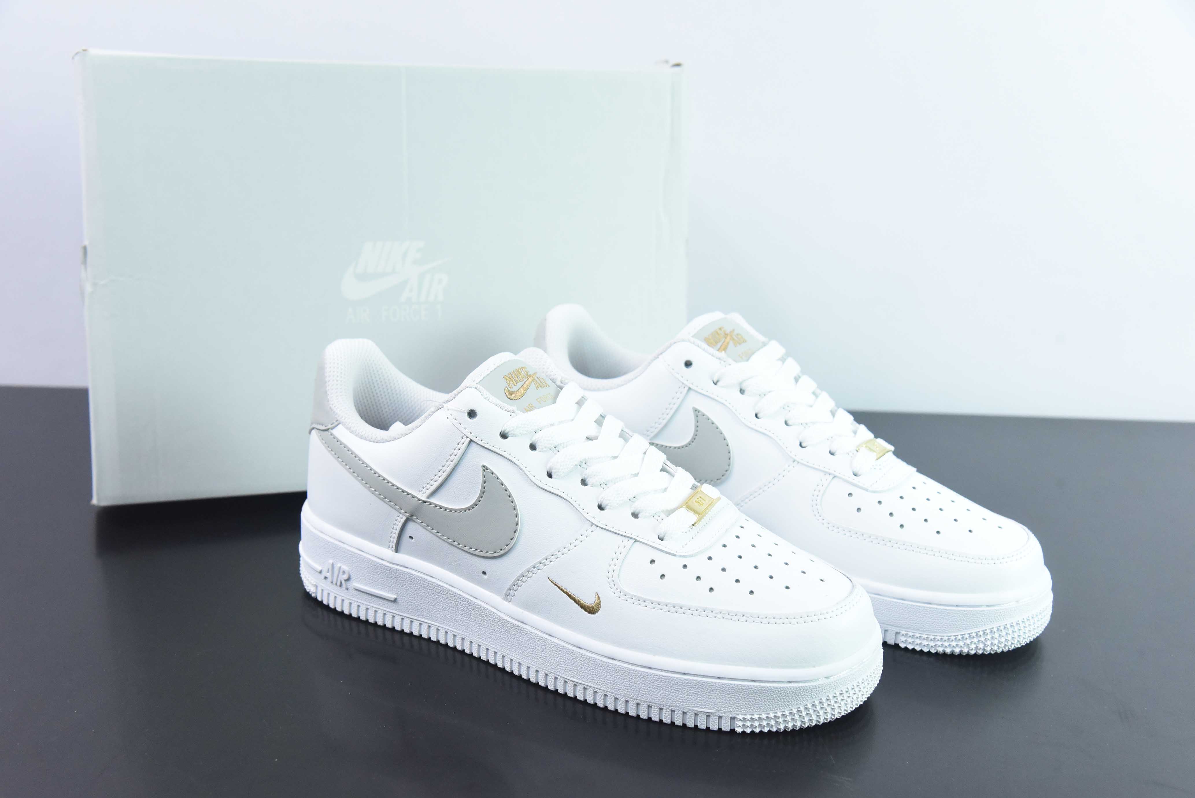 Nike Air Force 1 '07空军一号经典篮球鞋休闲运动鞋 白灰小金钩 货号: CZ0270 106