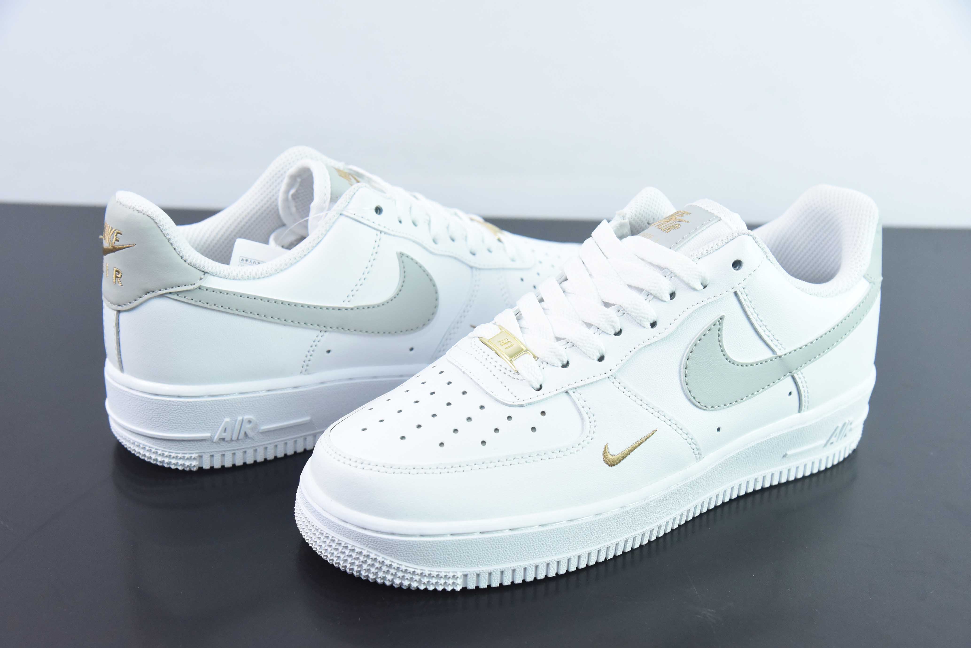 Nike Air Force 1 '07空军一号经典篮球鞋休闲运动鞋 白灰小金钩 货号: CZ0270 106