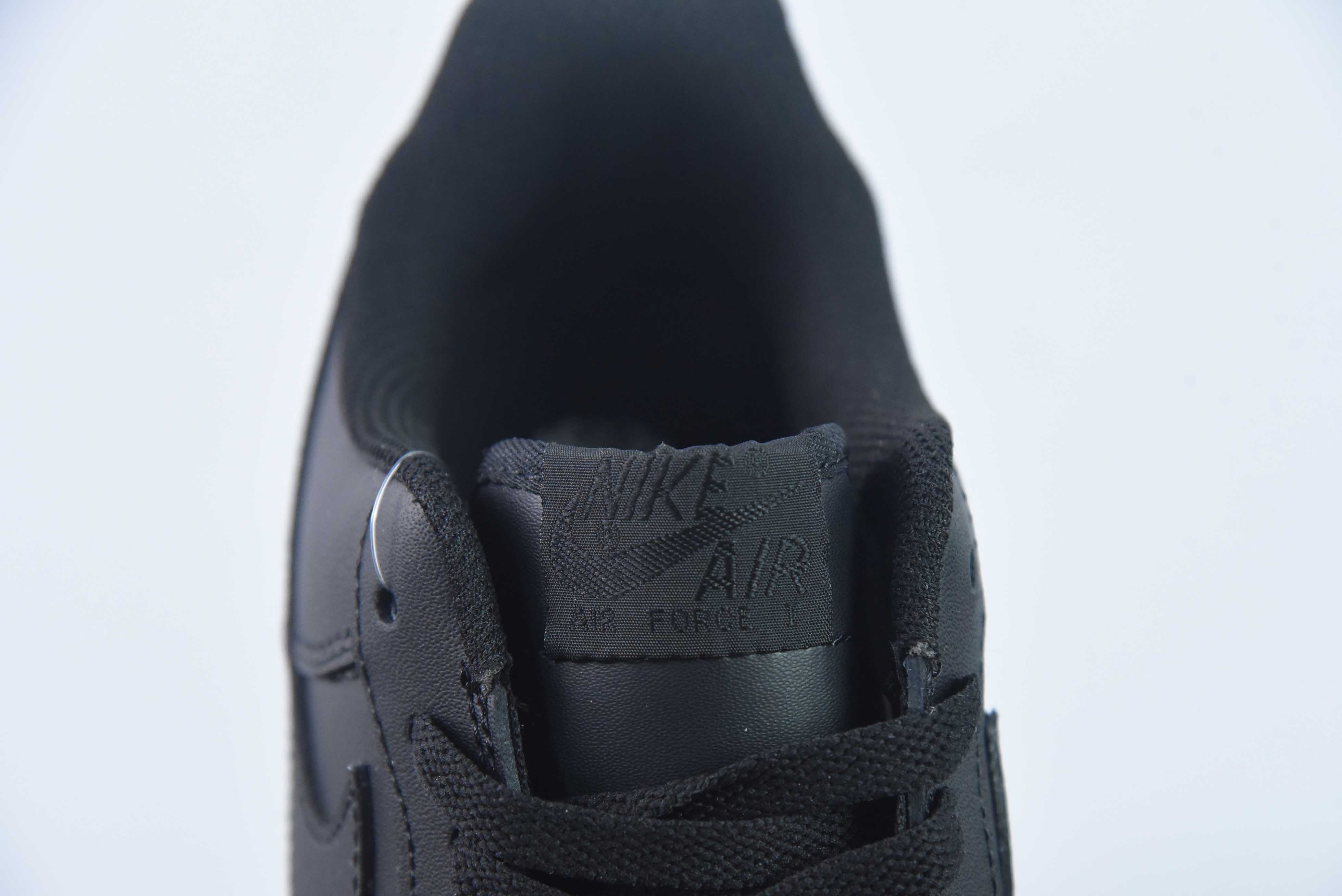 Nike Air Force 1 Low 空军一号低帮百搭休闲运动板鞋 黑武士纯黑 货号:DD8959-001