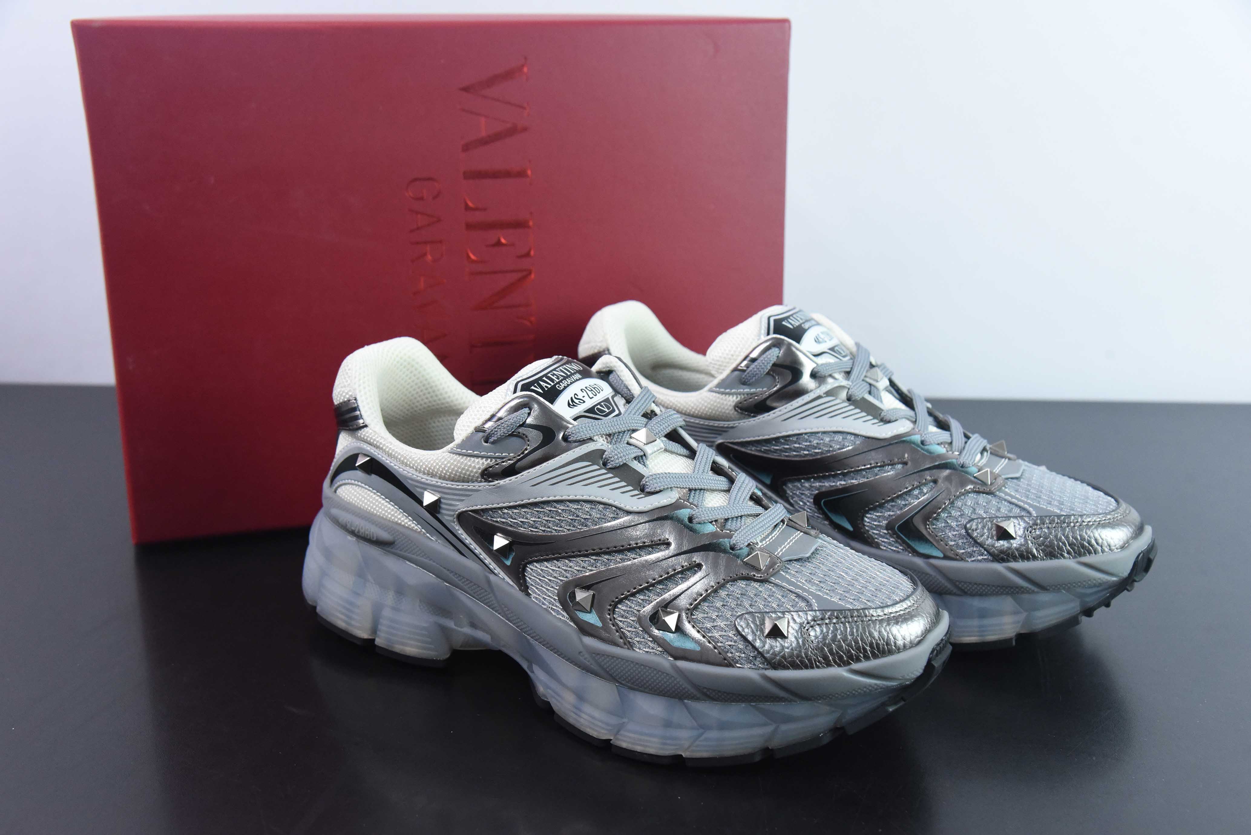 华伦天奴/Valentino Garavani MS-2960 Low-top Sneaker 铆钉系列低帮厚底老爹风增高百搭休闲运动鞋