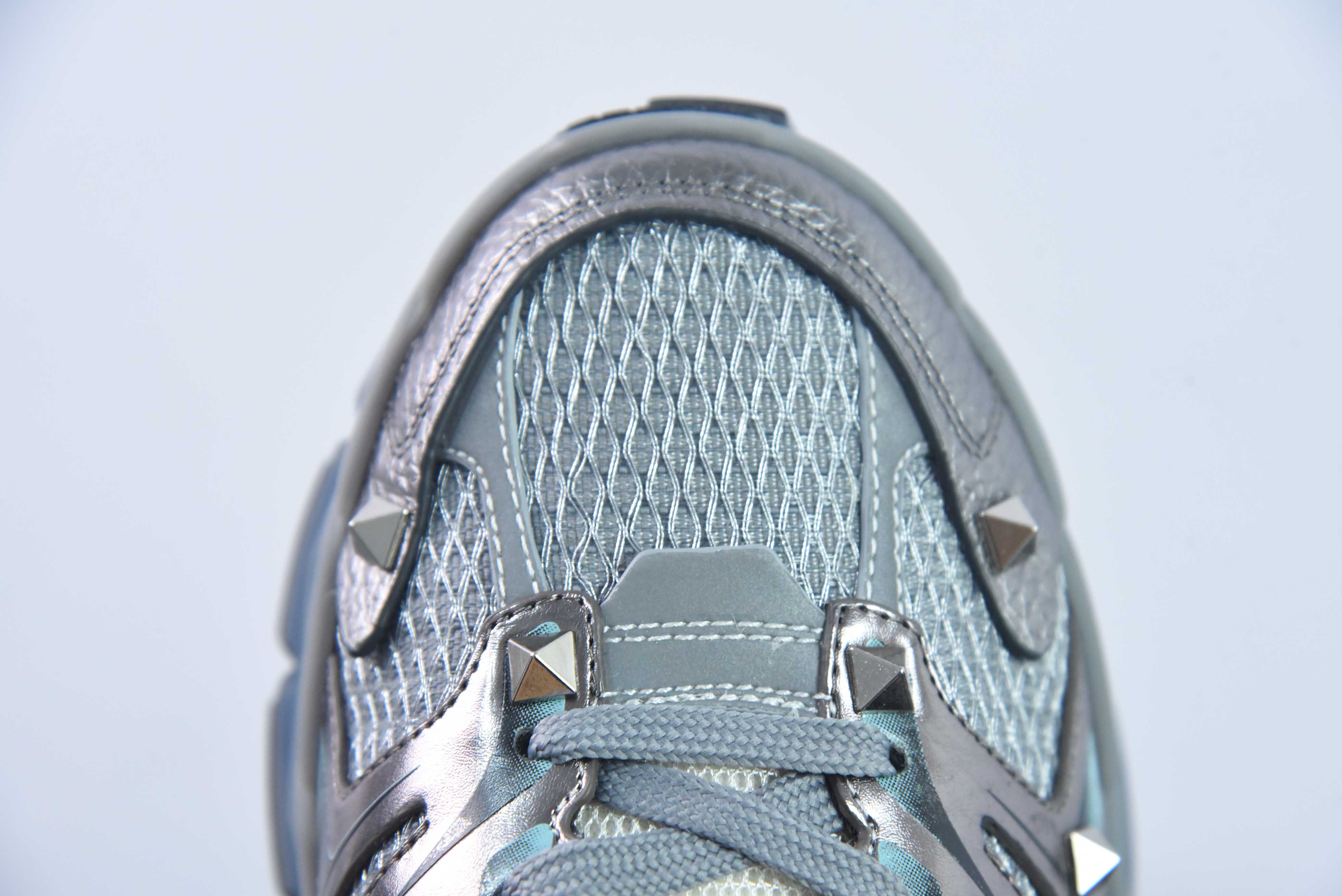 华伦天奴/Valentino Garavani MS-2960 Low-top Sneaker 铆钉系列低帮厚底老爹风增高百搭休闲运动鞋