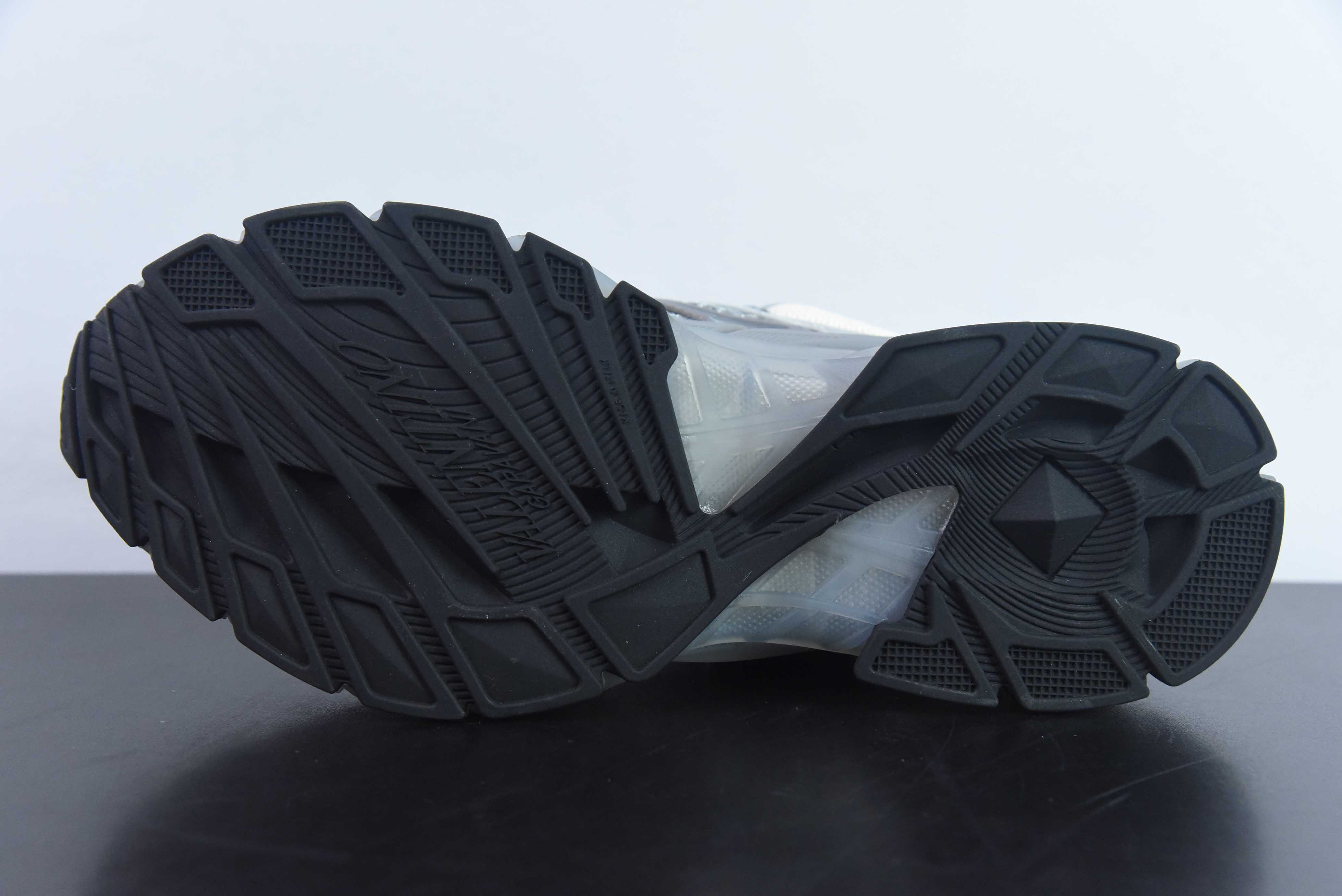 华伦天奴/Valentino Garavani MS-2960 Low-top Sneaker 铆钉系列低帮厚底老爹风增高百搭休闲运动鞋