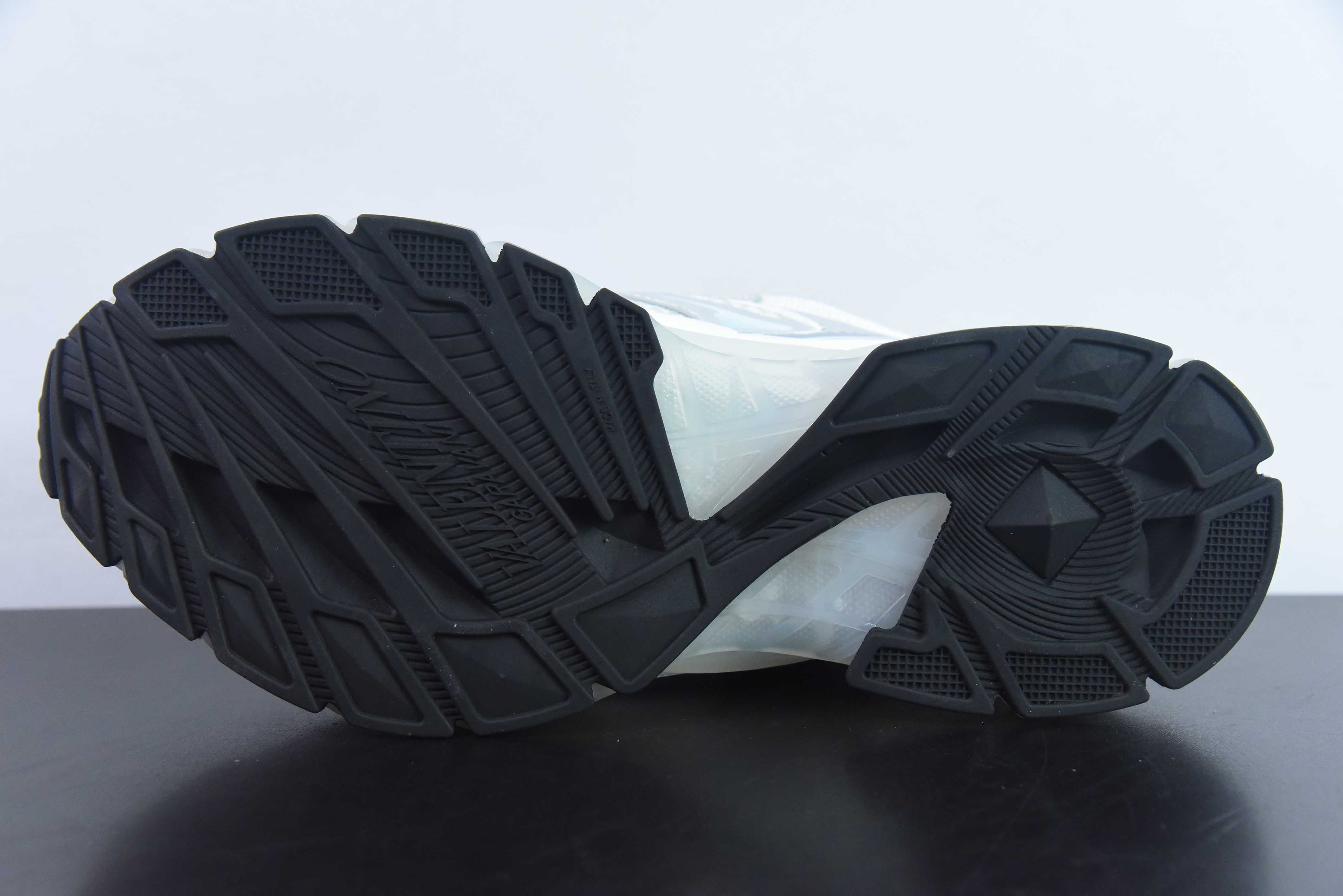 华伦天奴/Valentino Garavani MS-2960 Low-top Sneaker 铆钉系列低帮厚底老爹风增高百搭休闲运动鞋