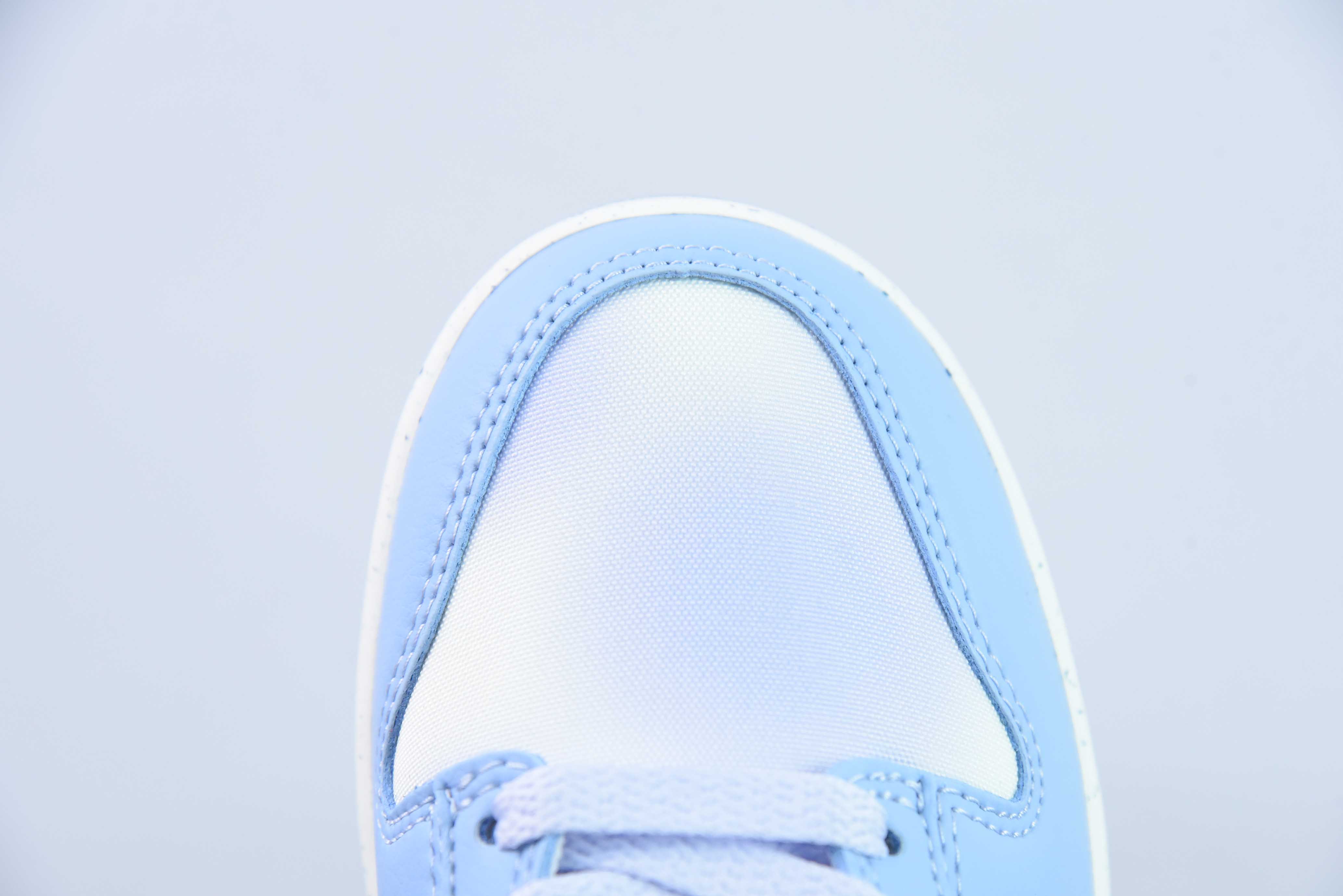 Nike SB Dunk Low GS蓝紫色 渐变 鳄鱼纹运动鞋 甜美风 货号：FN0323 400
