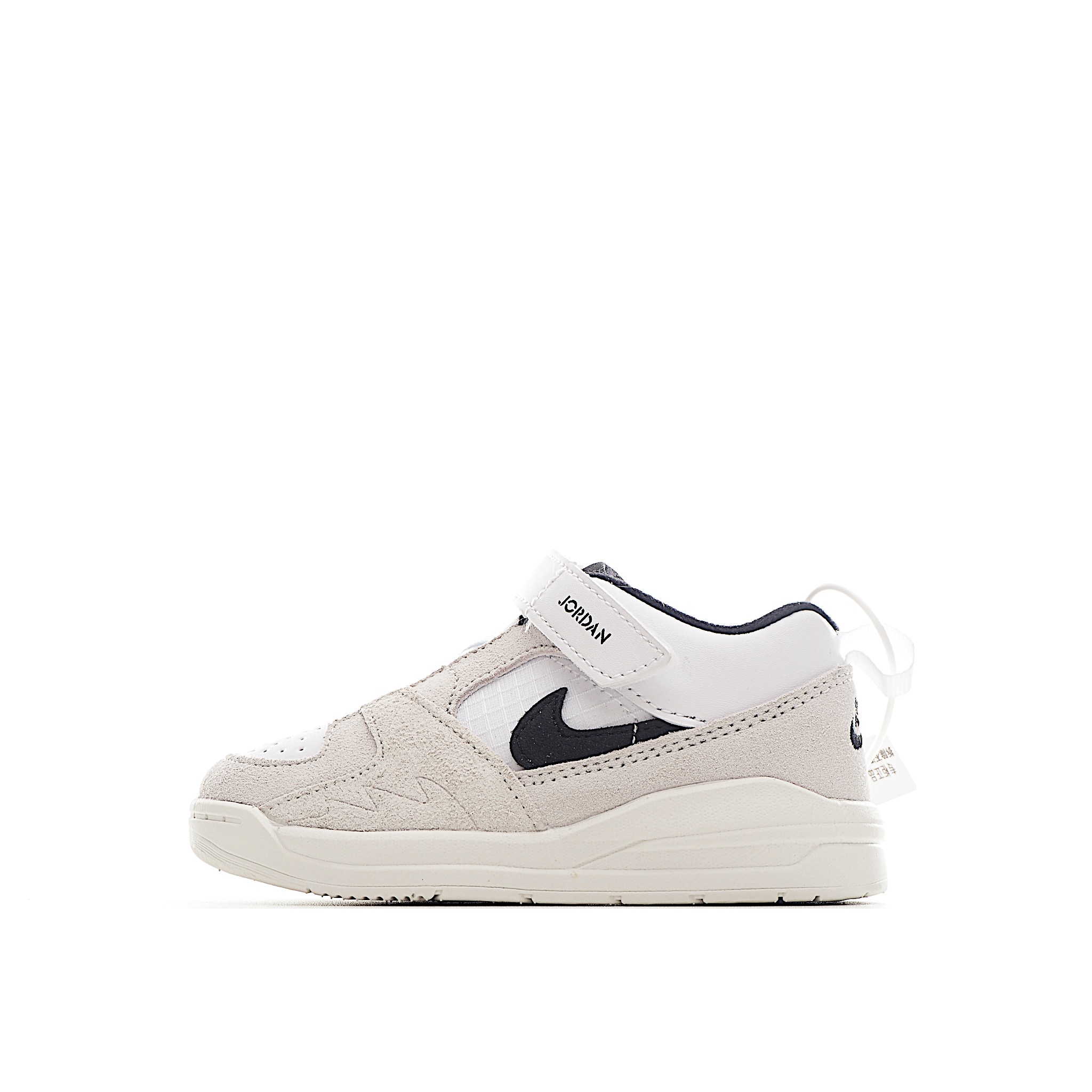 图片[2]-NK Jordan 90 儿童休闲鞋 NK Jordan 90 运动童鞋专为小宝贝打造，兼具舒适脚感与出众格调。鞋款从A1和AJ5中汲取设计灵感，是小宝贝日常玩耍的理想之选。鞋面采用结实皮革和合成材质，舒适耐穿，助力轻松玩乐。 尺码：小童24-27 大童28-37.5 货号：小童：3100 大童：5100-选品中心