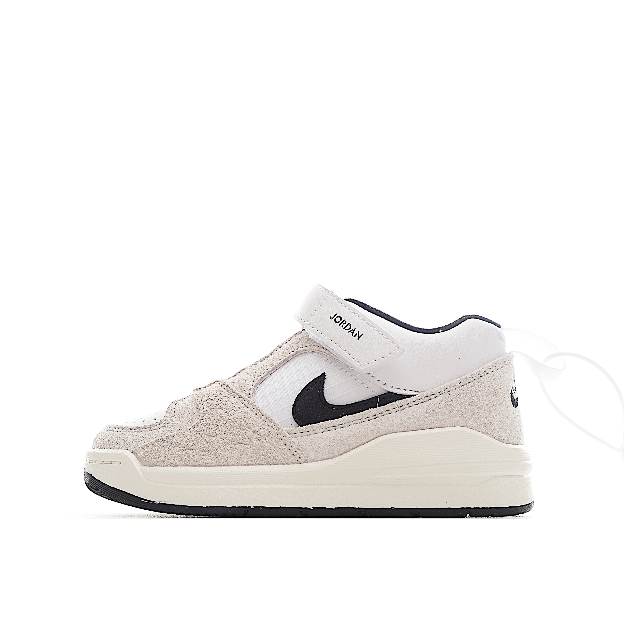 图片[6]-NK Jordan 90 儿童休闲鞋 NK Jordan 90 运动童鞋专为小宝贝打造，兼具舒适脚感与出众格调。鞋款从A1和AJ5中汲取设计灵感，是小宝贝日常玩耍的理想之选。鞋面采用结实皮革和合成材质，舒适耐穿，助力轻松玩乐。 尺码：小童24-27 大童28-37.5 货号：小童：3100 大童：5100-选品中心