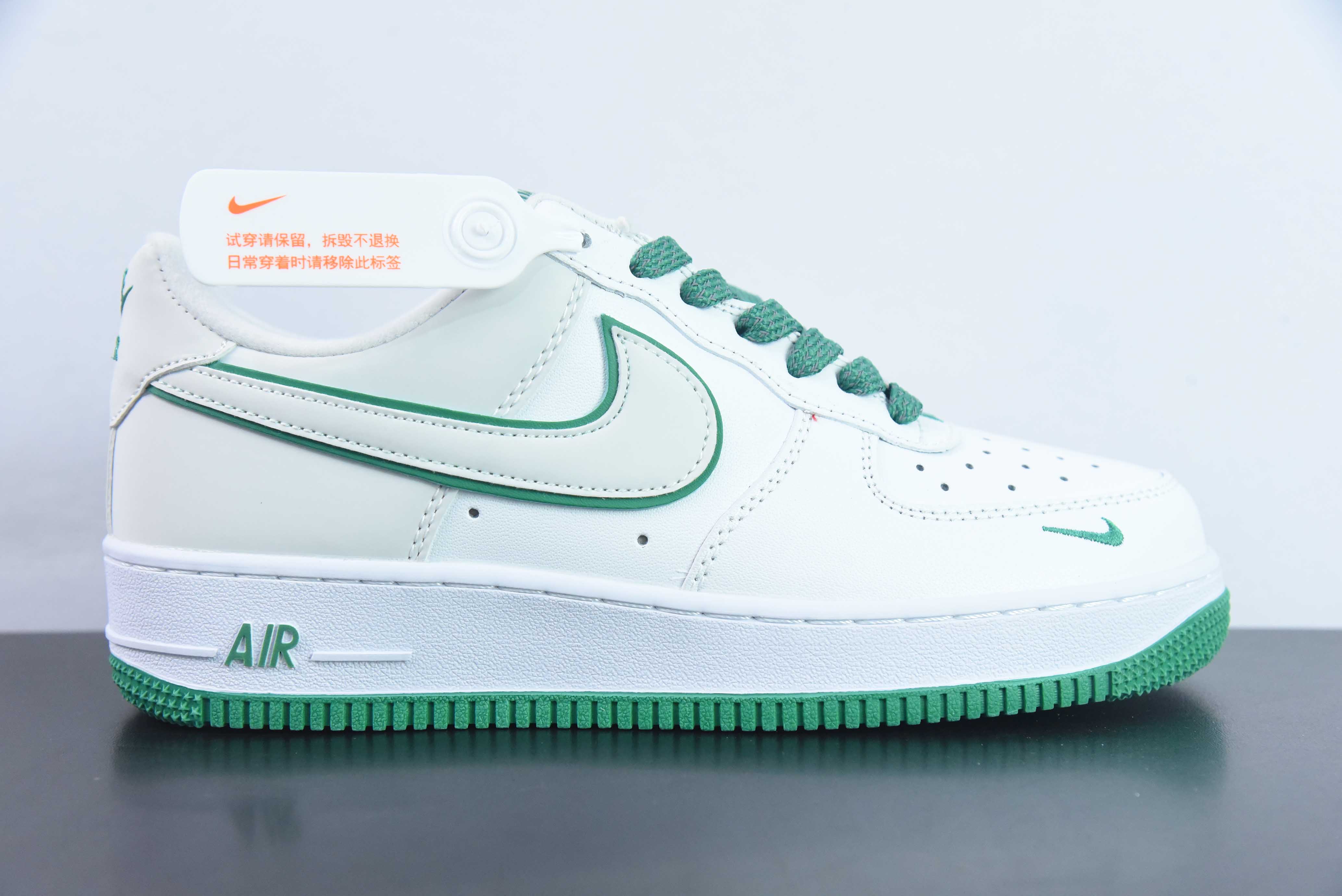 EAO67576234 NK Air Force 1’07 Low "White/Green/Reflection Mini Swoosh" Air Force One clásico de caña baja, versátil, ca…