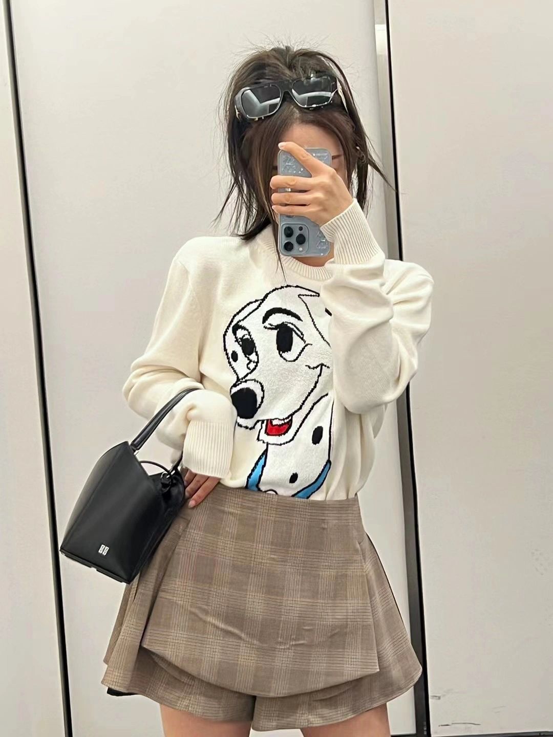 Upper body collection picture 2 GivenchyGivenchy 23Fw Dalmatian Jacquard Crewn