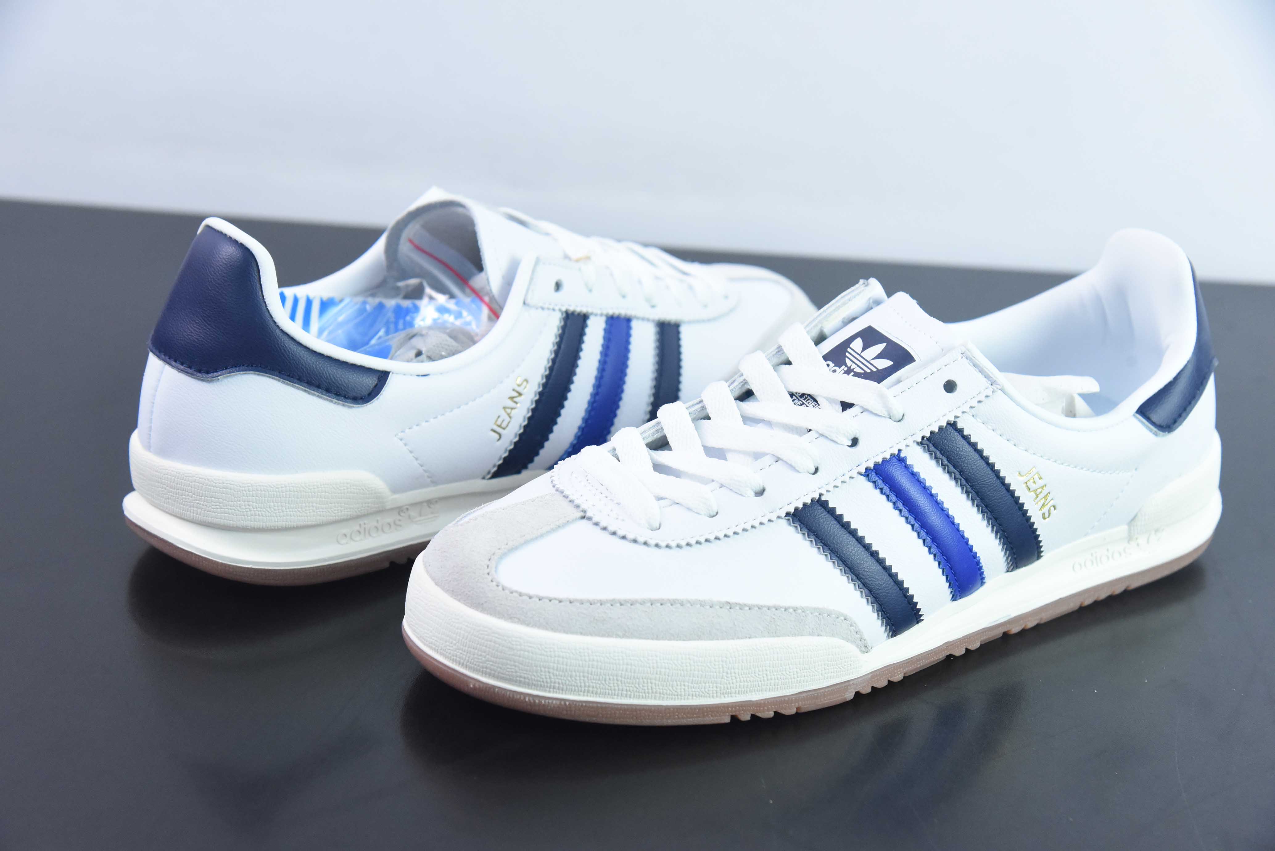 阿迪 JEANS系列 新款 三叶草 Ad Originals Jeans 阿迪复古低帮货号:GX5753