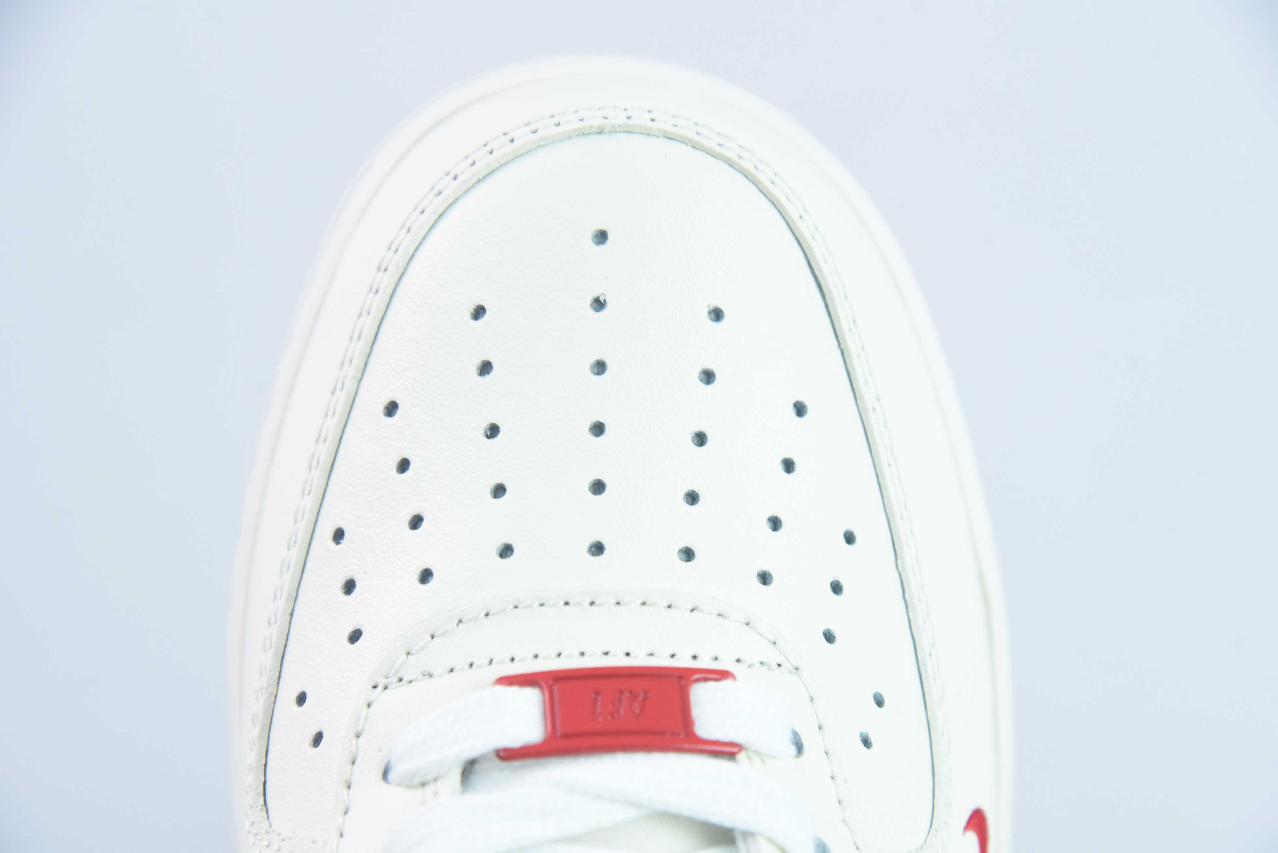 路易威登Louis Vuitton x Nike Air Force 1空军一号经典“OW联名米白黑红LV印花”
