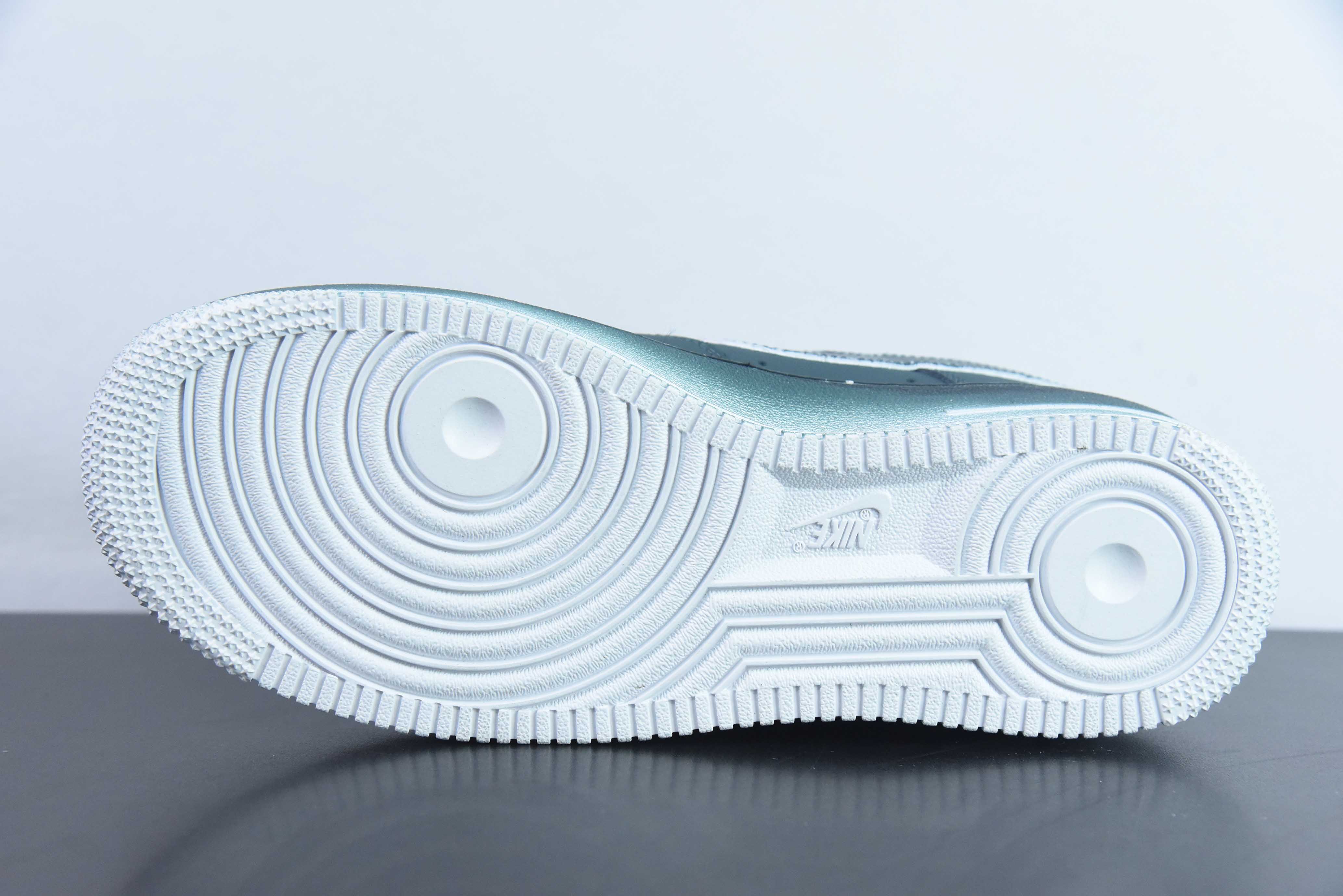 Nike Air Force 1 AF1 空军一号/低帮 黑色 粗鞋带 做旧 货号:315122-222
