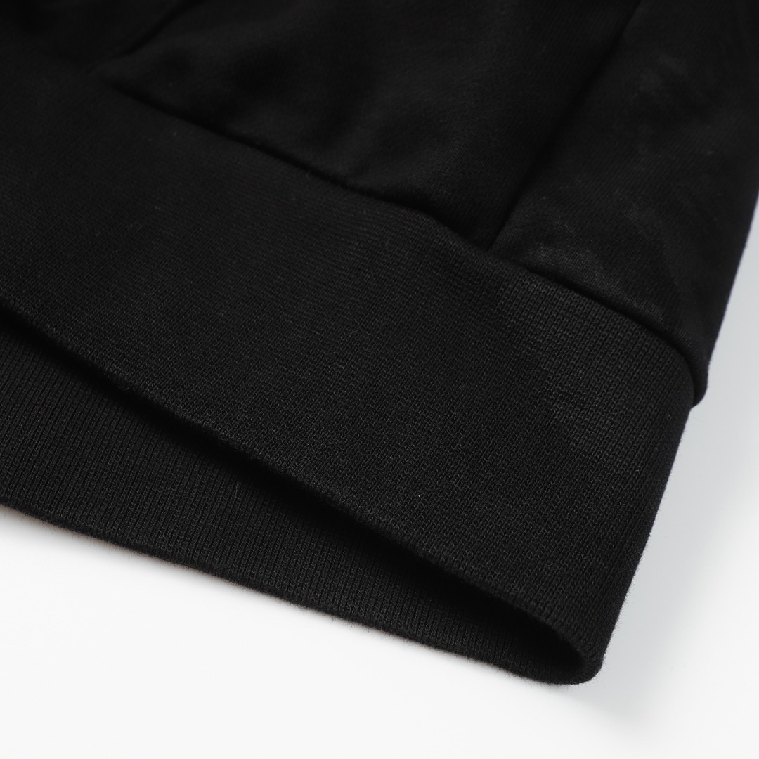 Balenciaga 2012 Collection: Parisian Scroll-Classed Clothes for Men and Women - 图片 5