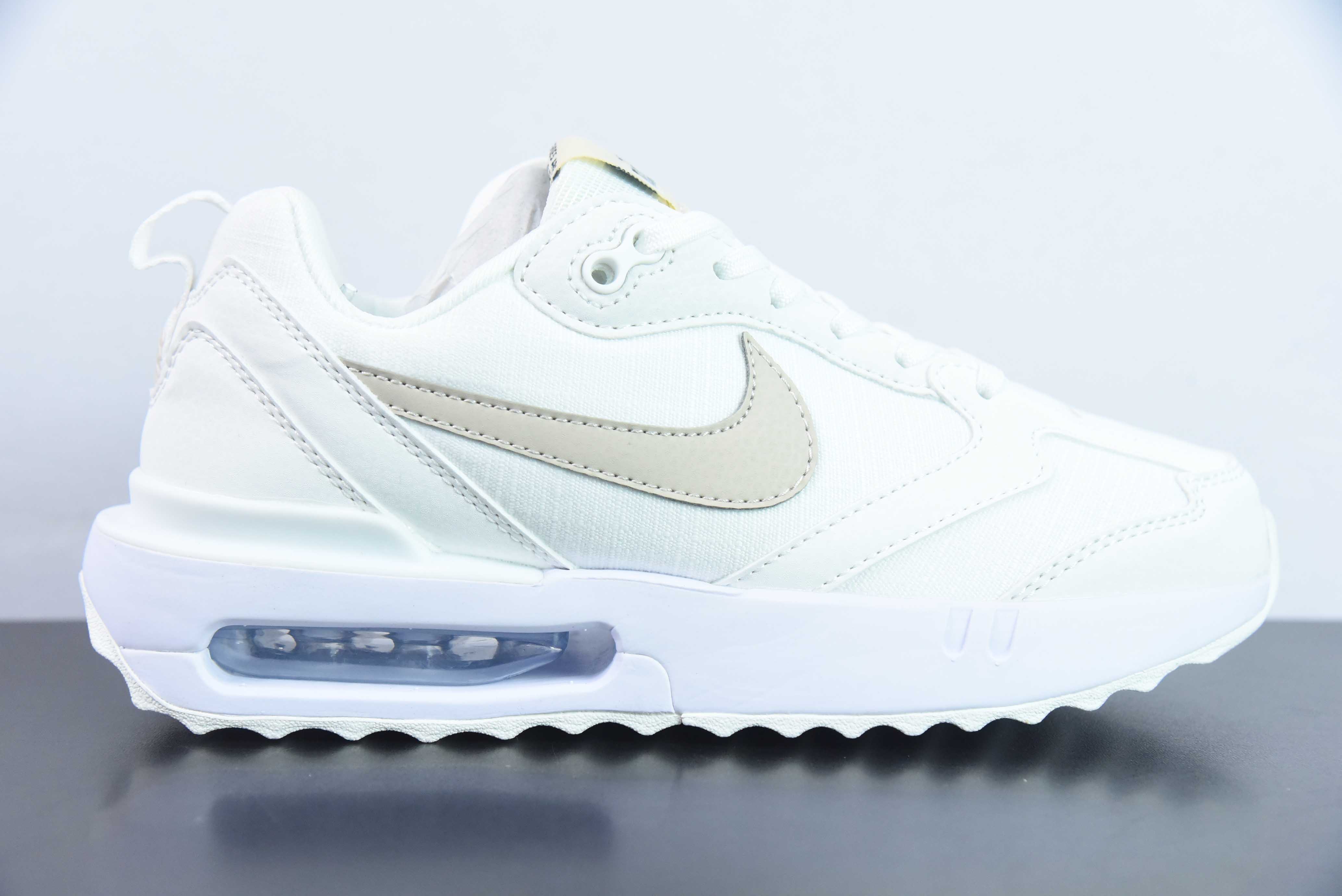 NK Air Max Dawn 黎明系列 低帮气垫百搭休闲运动慢跑鞋货号 DX5655-100
